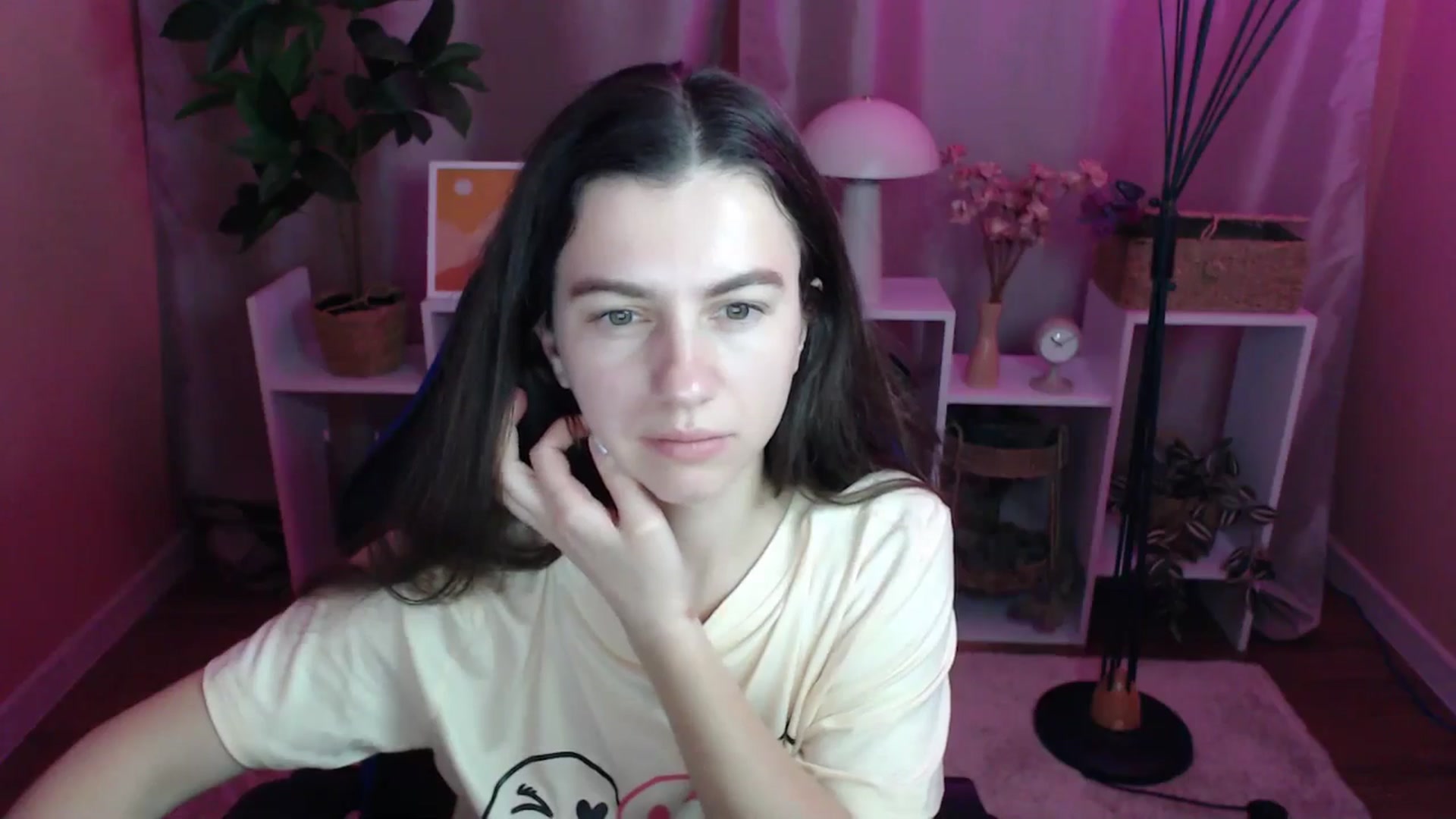 Gallery image thumbnail from MistyBree's myfreecams stream on, 04/19/2026, 10:51 image 12 of 20