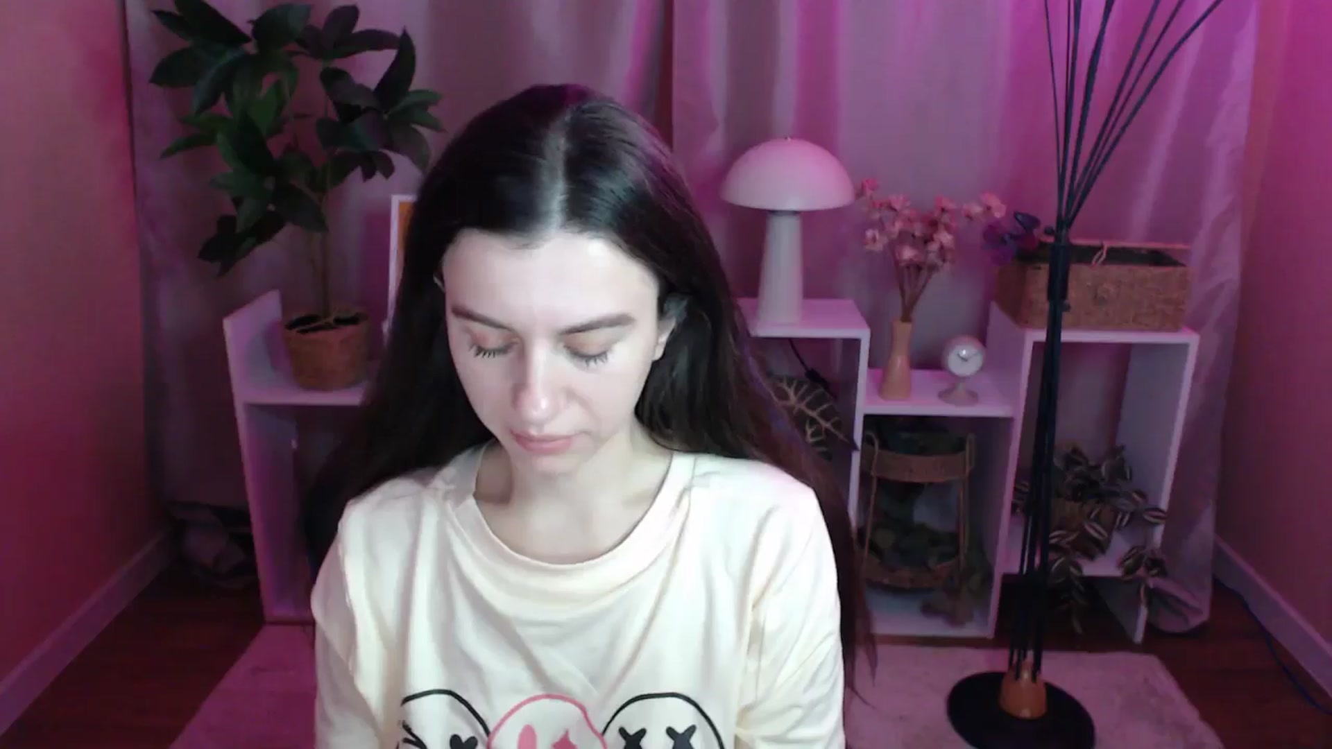 Gallery image thumbnail from MistyBree's myfreecams stream on, 04/19/2026, 10:51 image 6 of 20