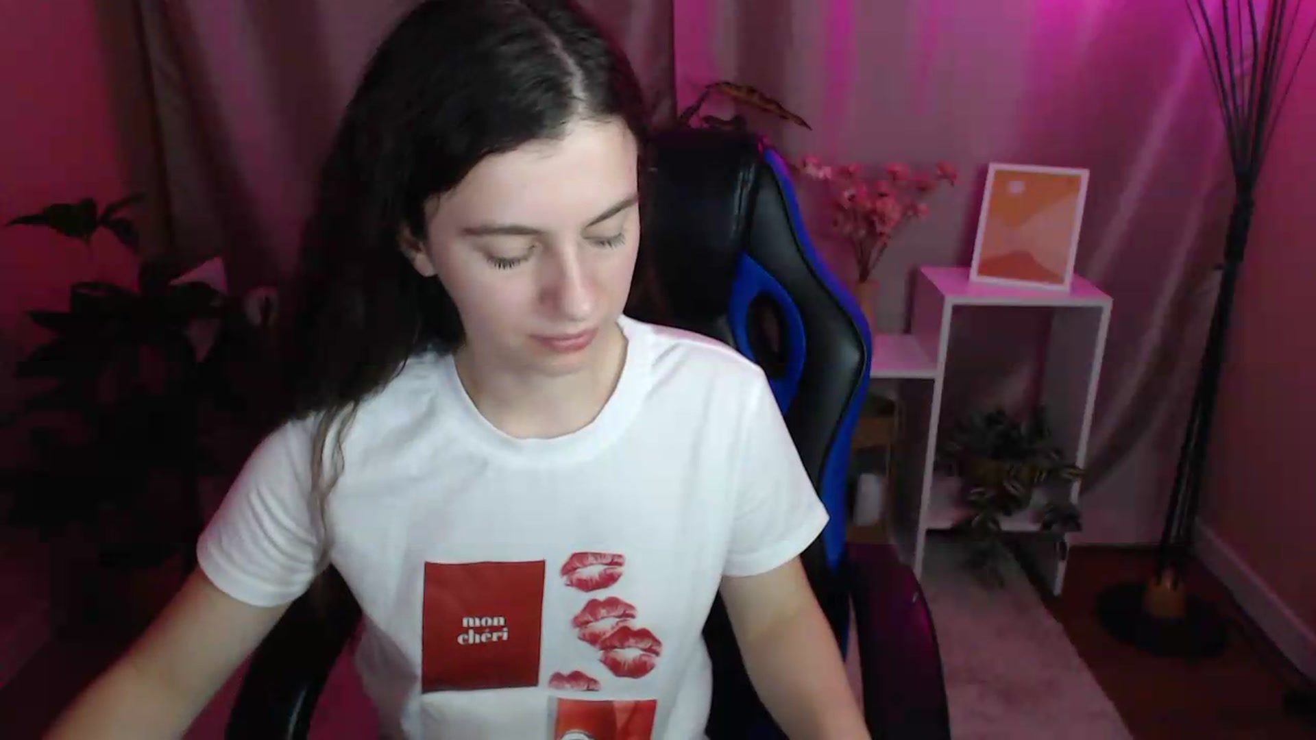Gallery image thumbnail from MistyBree's myfreecams stream on, 05/01/2026, 10:52 image 18 of 20