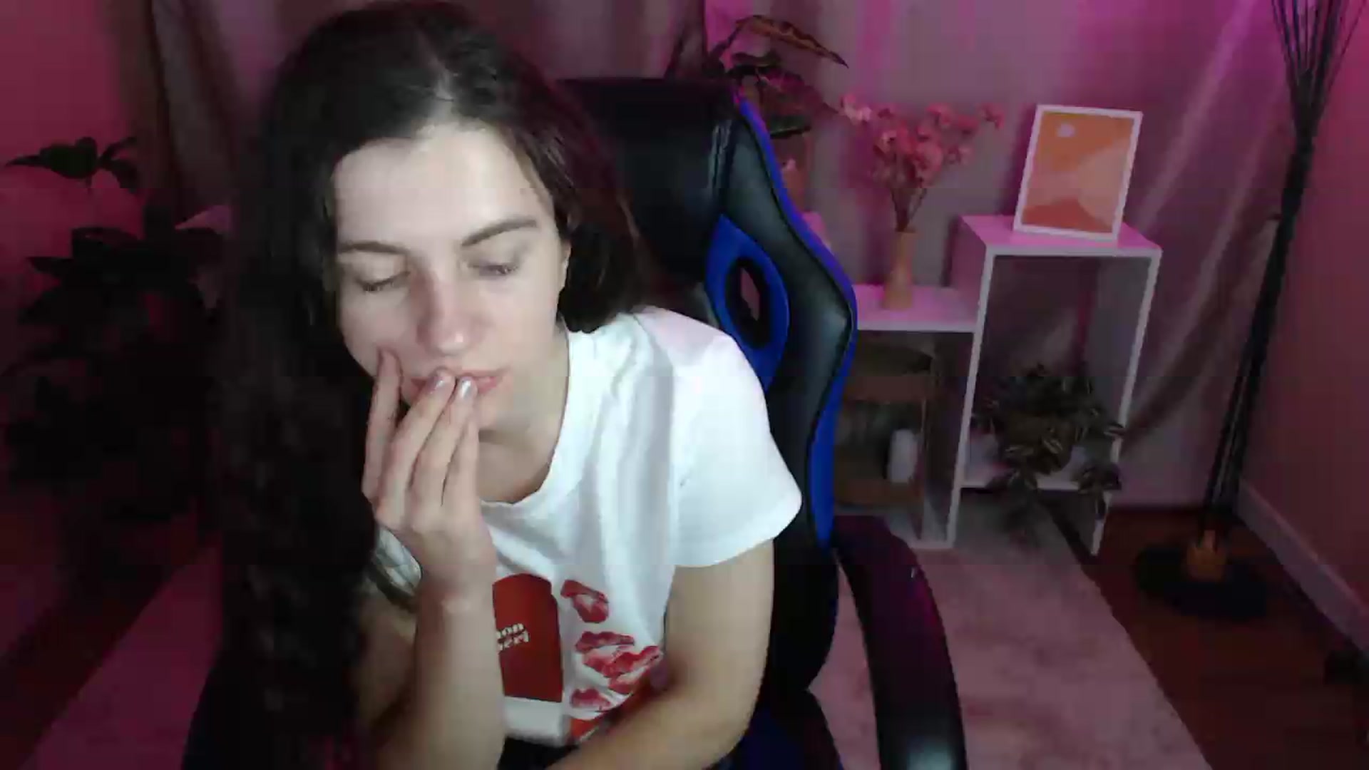 Gallery image thumbnail from MistyBree's myfreecams stream on, 05/01/2026, 12:46 image 10 of 20