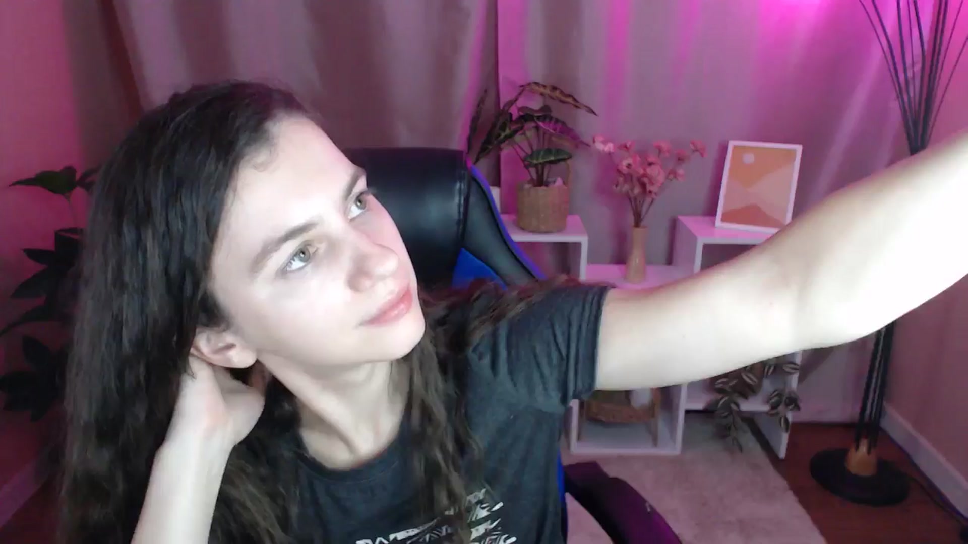 Gallery image thumbnail from MistyBree's myfreecams stream on, 05/03/2026, 13:42 image 14 of 20