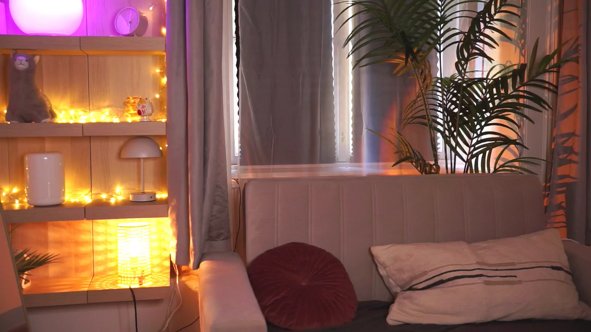 Gallery image thumbnail from MiuMiiu's myfreecams stream on, 10/19/2025, 11:26 image 19 of 20