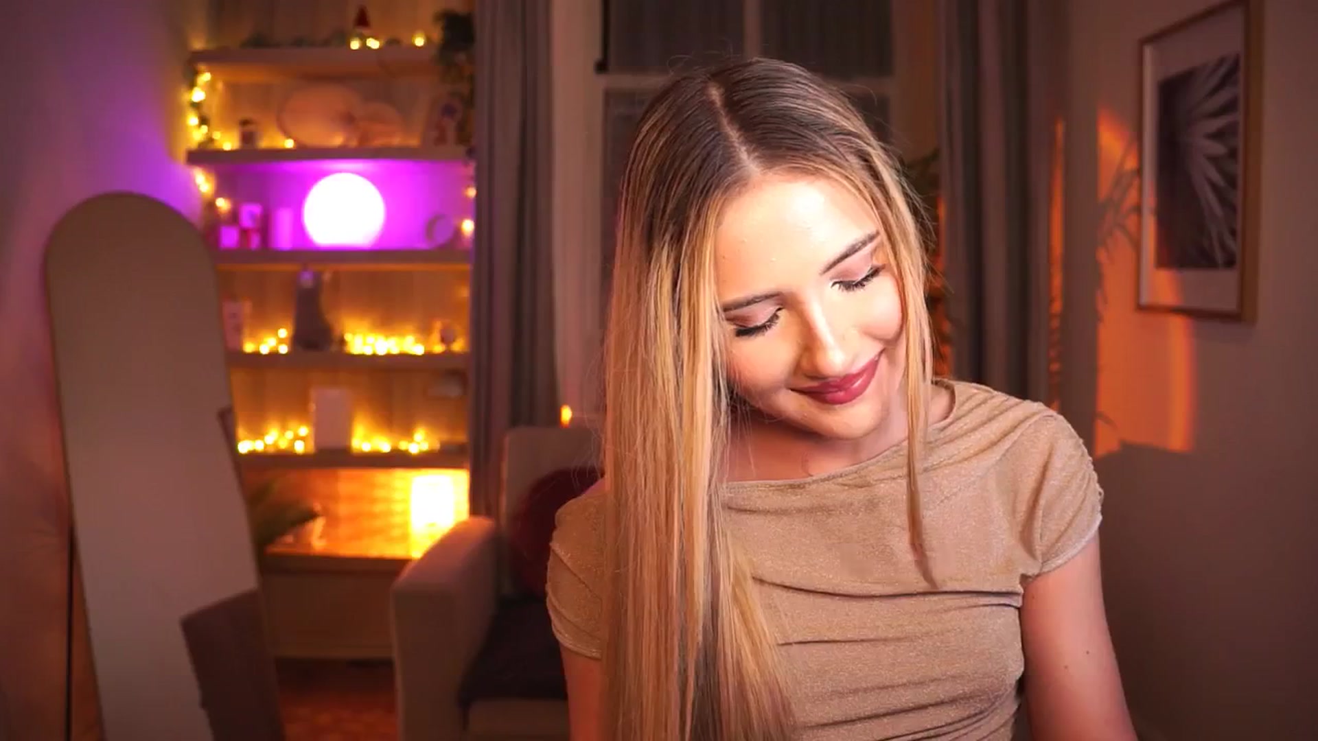 Gallery image thumbnail from MiuMiiu's myfreecams stream on, 10/27/2025, 20:12 image 9 of 20