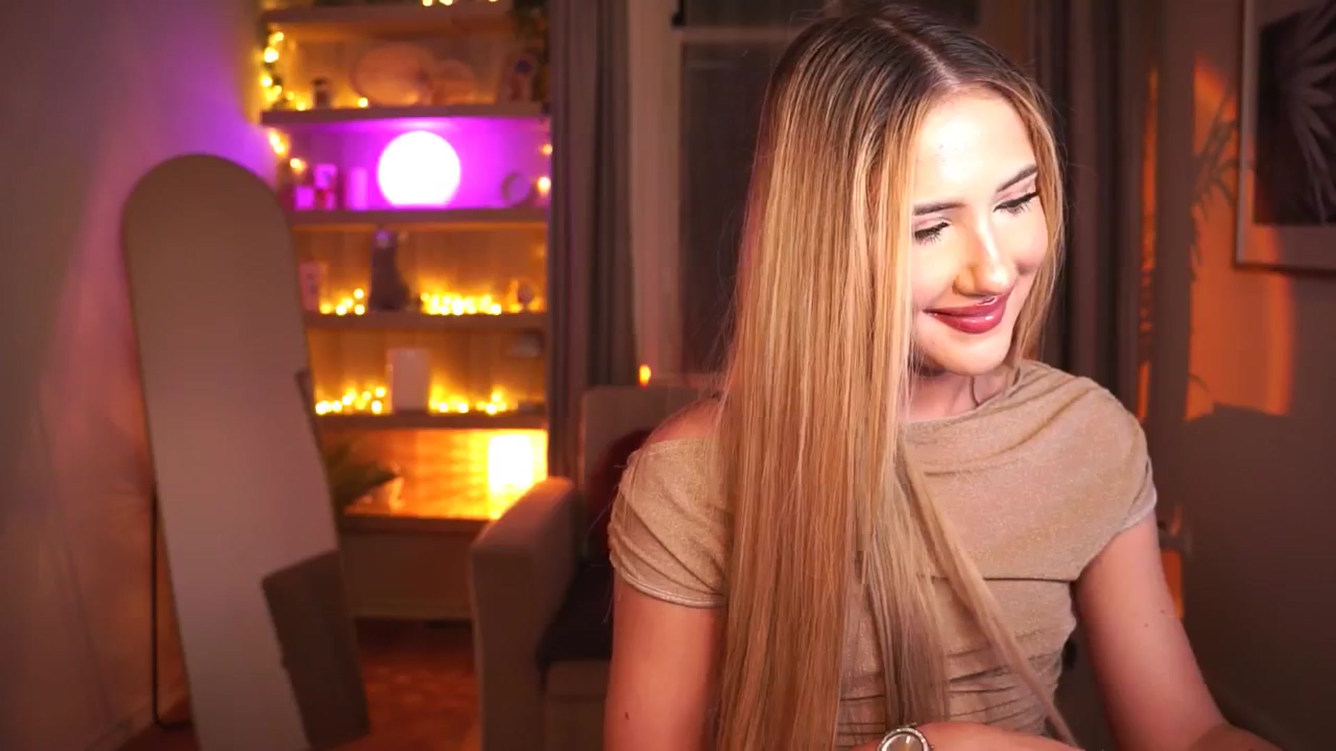 Gallery image thumbnail from MiuMiiu's myfreecams stream on, 10/27/2025, 20:12 image 5 of 20