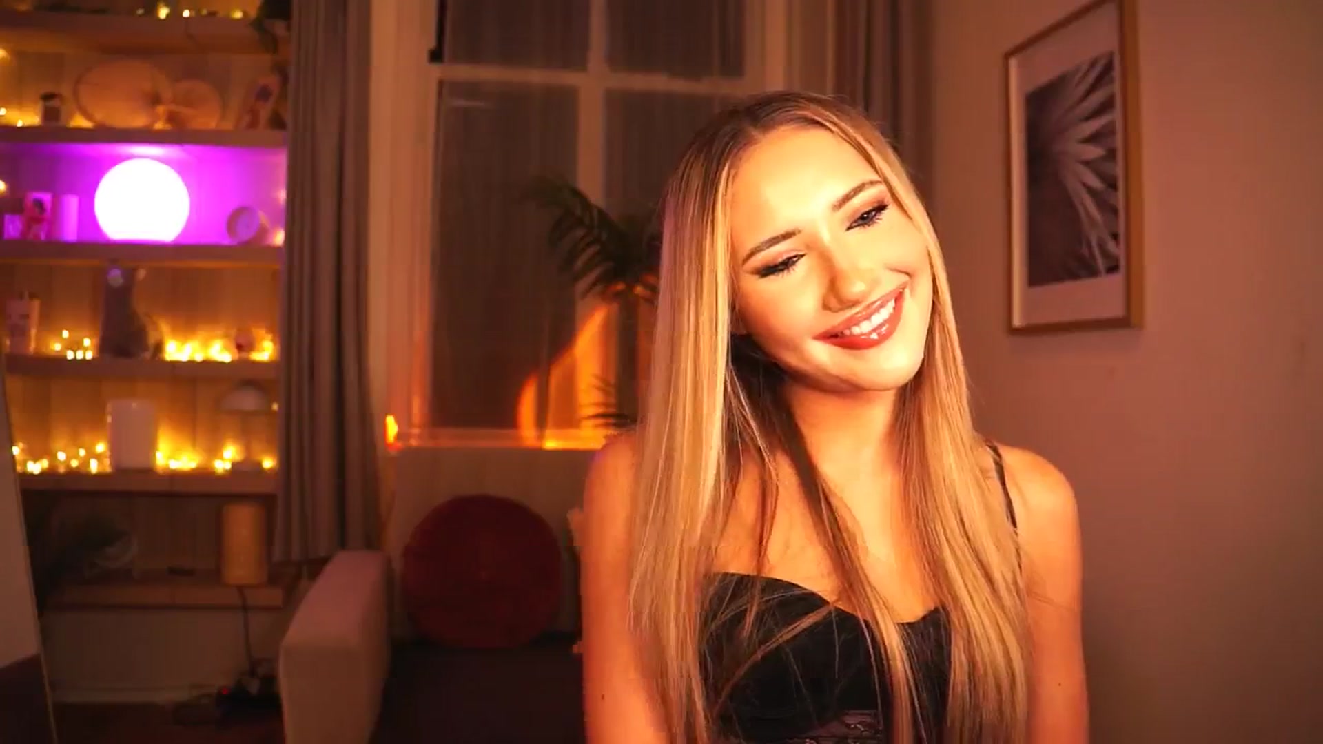 Gallery image thumbnail from MiuMiiu's myfreecams stream on, 11/16/2025, 15:22 image 11 of 20