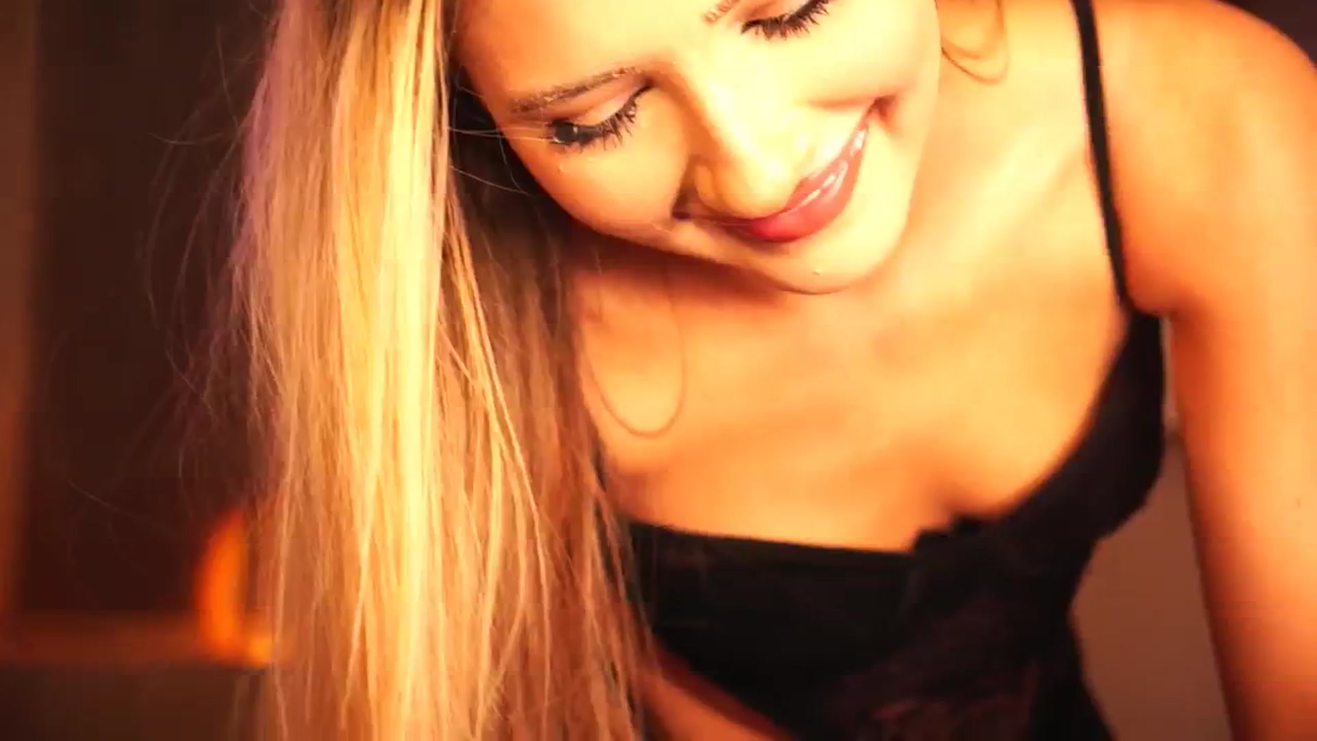 Gallery image thumbnail from MiuMiiu's myfreecams stream on, 11/16/2025, 17:05 image 18 of 20