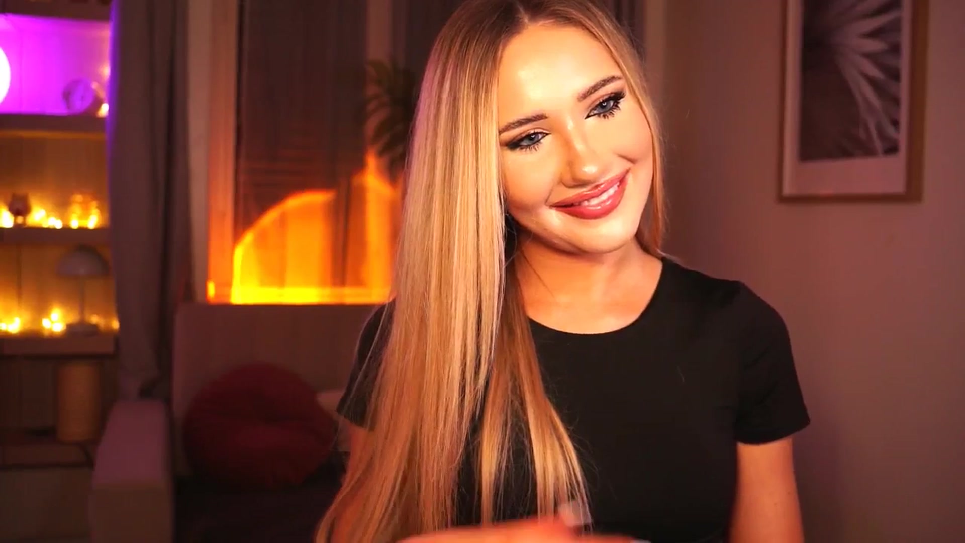 Gallery image thumbnail from MiuMiiu's myfreecams stream on, 11/26/2025, 18:28 image 3 of 20