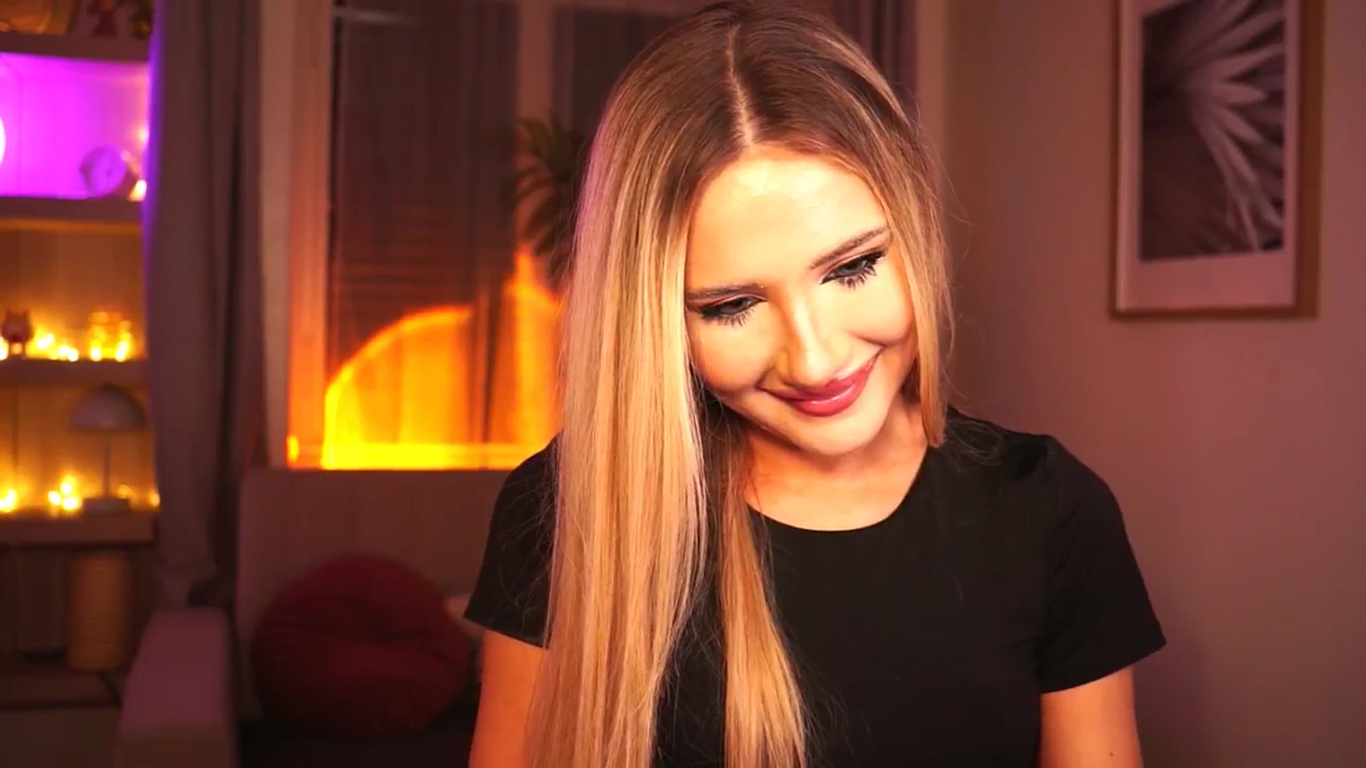 Gallery image thumbnail from MiuMiiu's myfreecams stream on, 11/26/2025, 18:28 image 14 of 20
