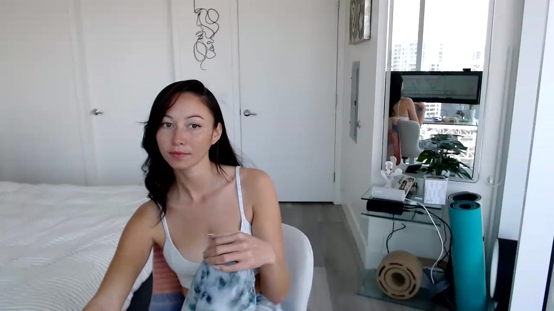 Gallery image thumbnail from Miu_Minnie's myfreecams stream on, 04/18/2023, 19:26 image 20 of 20