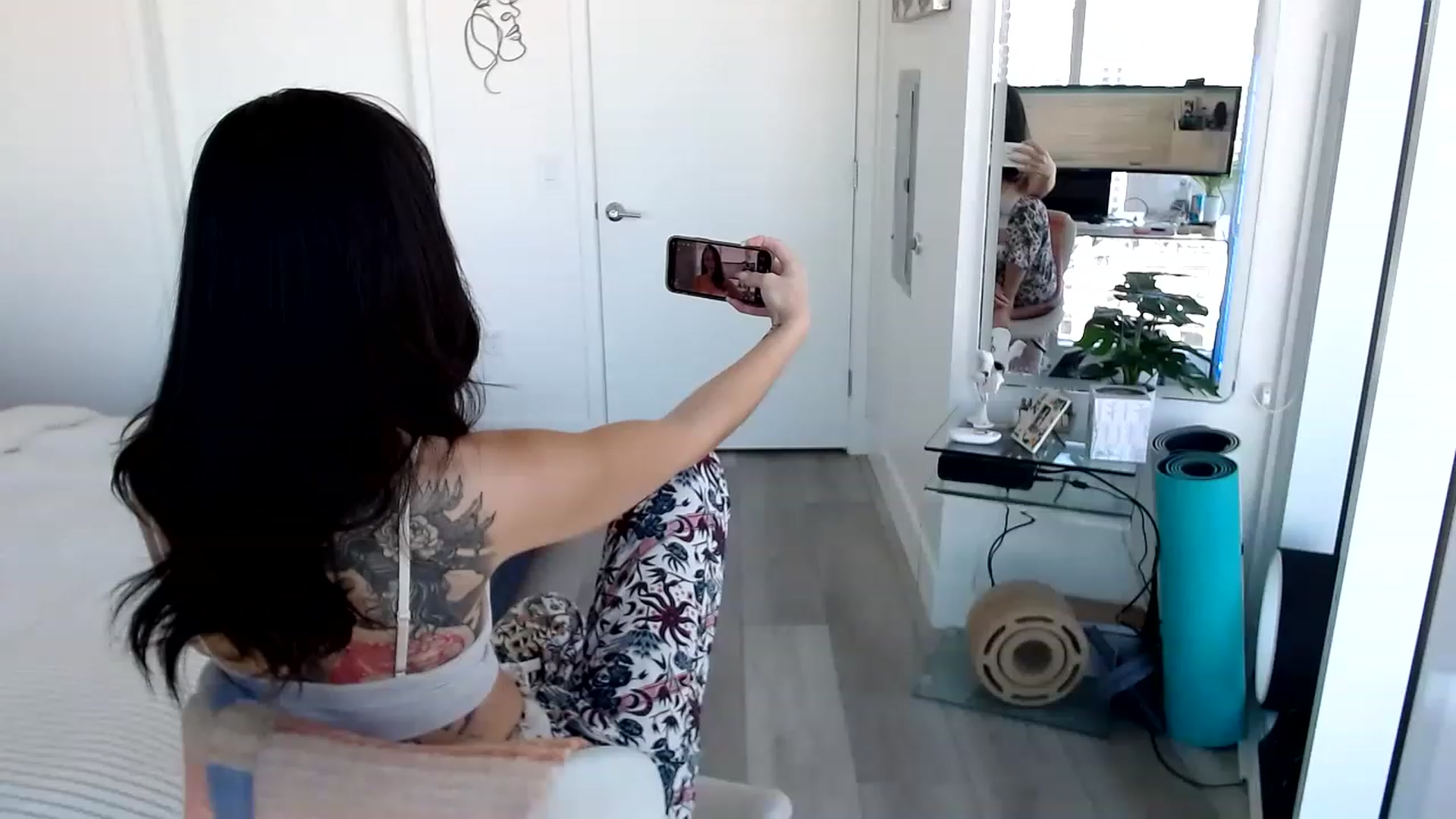 Gallery image thumbnail from Miu_Minnie's myfreecams stream on, 04/20/2023, 17:43 image 5 of 20