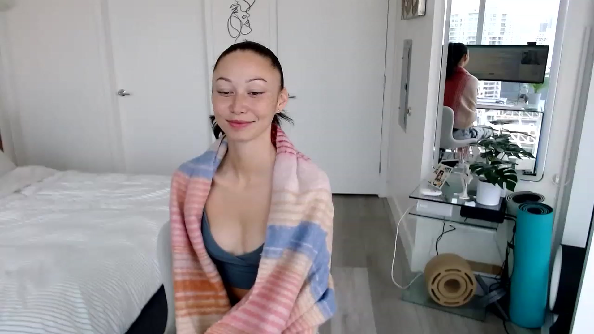 Gallery image thumbnail from Miu_Minnie's myfreecams stream on, 04/25/2023, 18:49 image 7 of 20