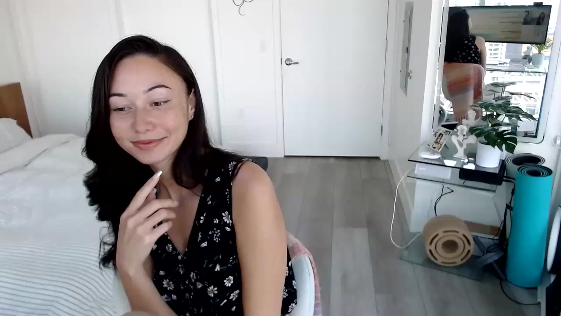 Gallery image thumbnail from Miu_Minnie's myfreecams stream on, 04/28/2023, 18:50 image 12 of 20