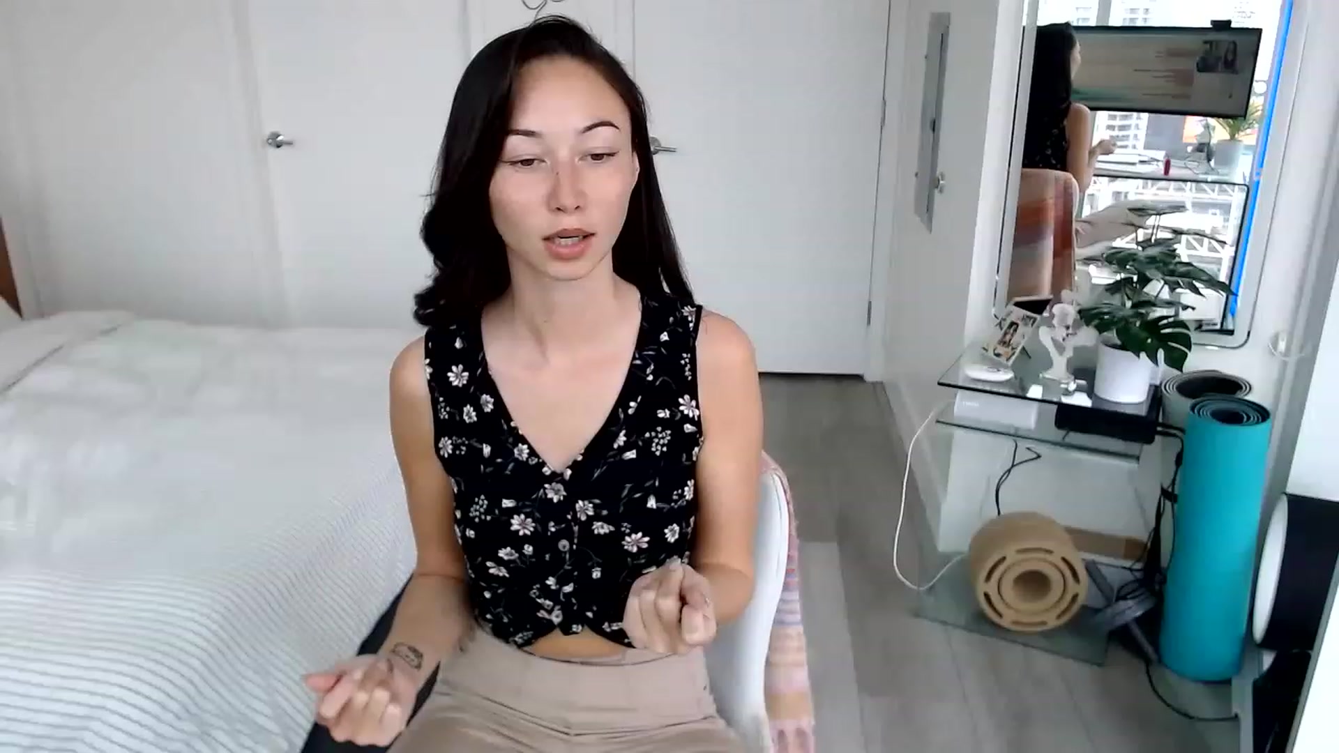 Gallery image thumbnail from Miu_Minnie's myfreecams stream on, 04/28/2023, 18:50 image 3 of 20