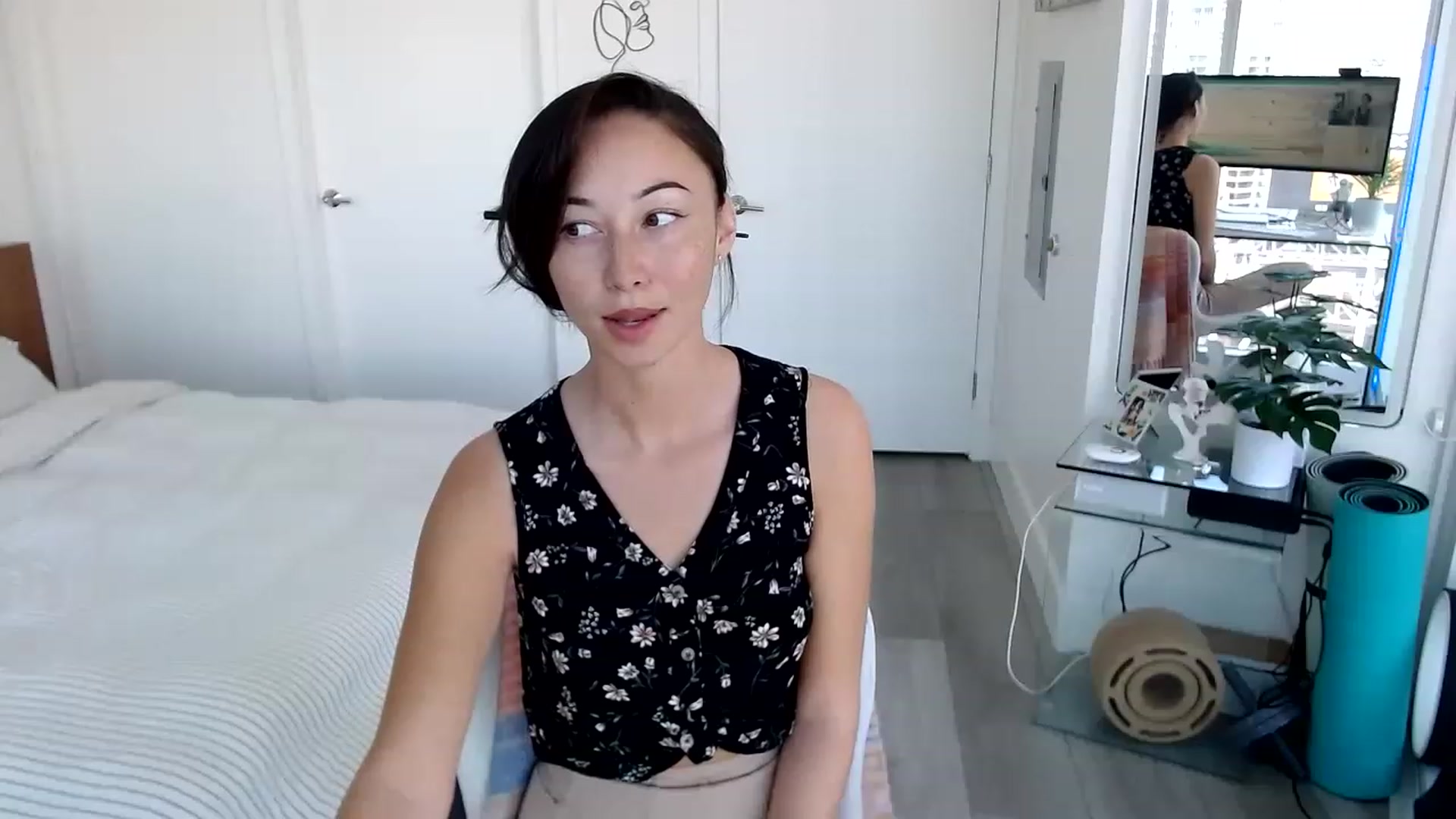 Gallery image thumbnail from Miu_Minnie's myfreecams stream on, 04/28/2023, 19:24 image 3 of 20