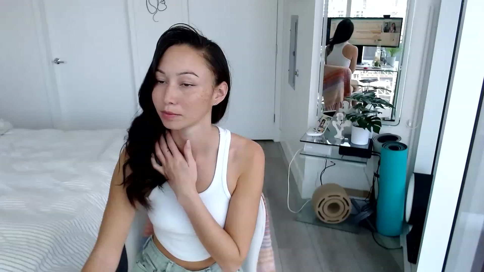 Gallery image thumbnail from Miu_Minnie's myfreecams stream on, 05/02/2023, 19:32 image 17 of 20