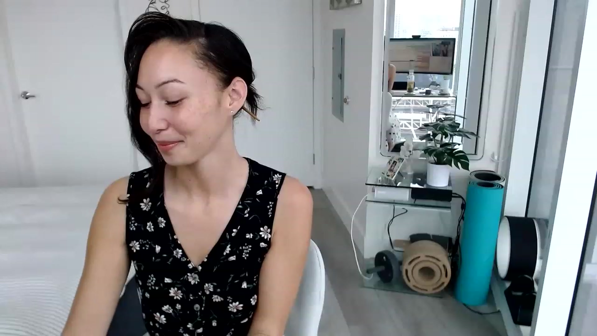 Gallery image thumbnail from Miu_Minnie's myfreecams stream on, 05/13/2023, 21:39 image 5 of 20