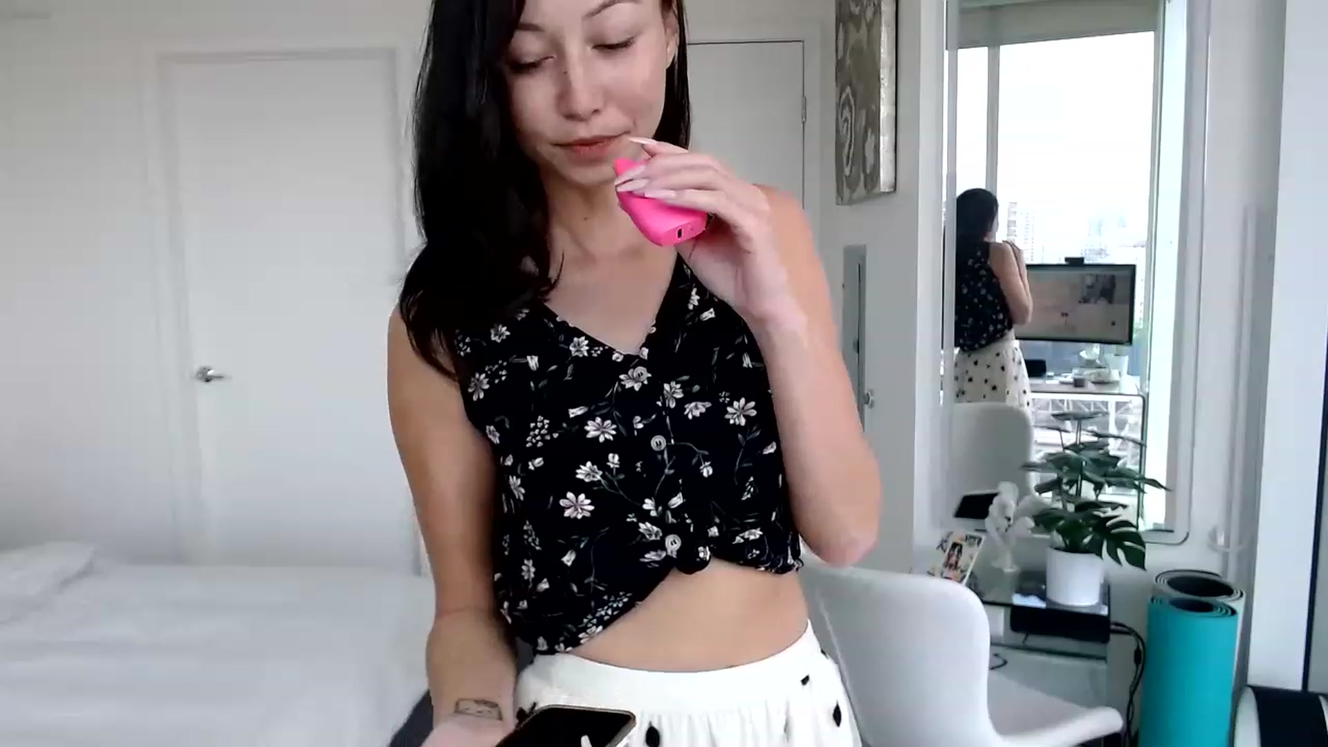 Gallery image thumbnail from Miu_Minnie's myfreecams stream on, 05/13/2023, 21:39 image 12 of 20