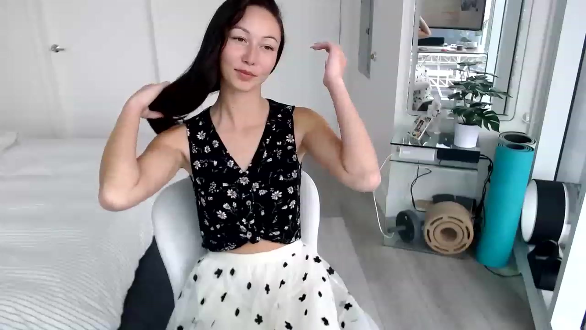 Gallery image thumbnail from Miu_Minnie's myfreecams stream on, 05/13/2023, 21:39 image 8 of 20