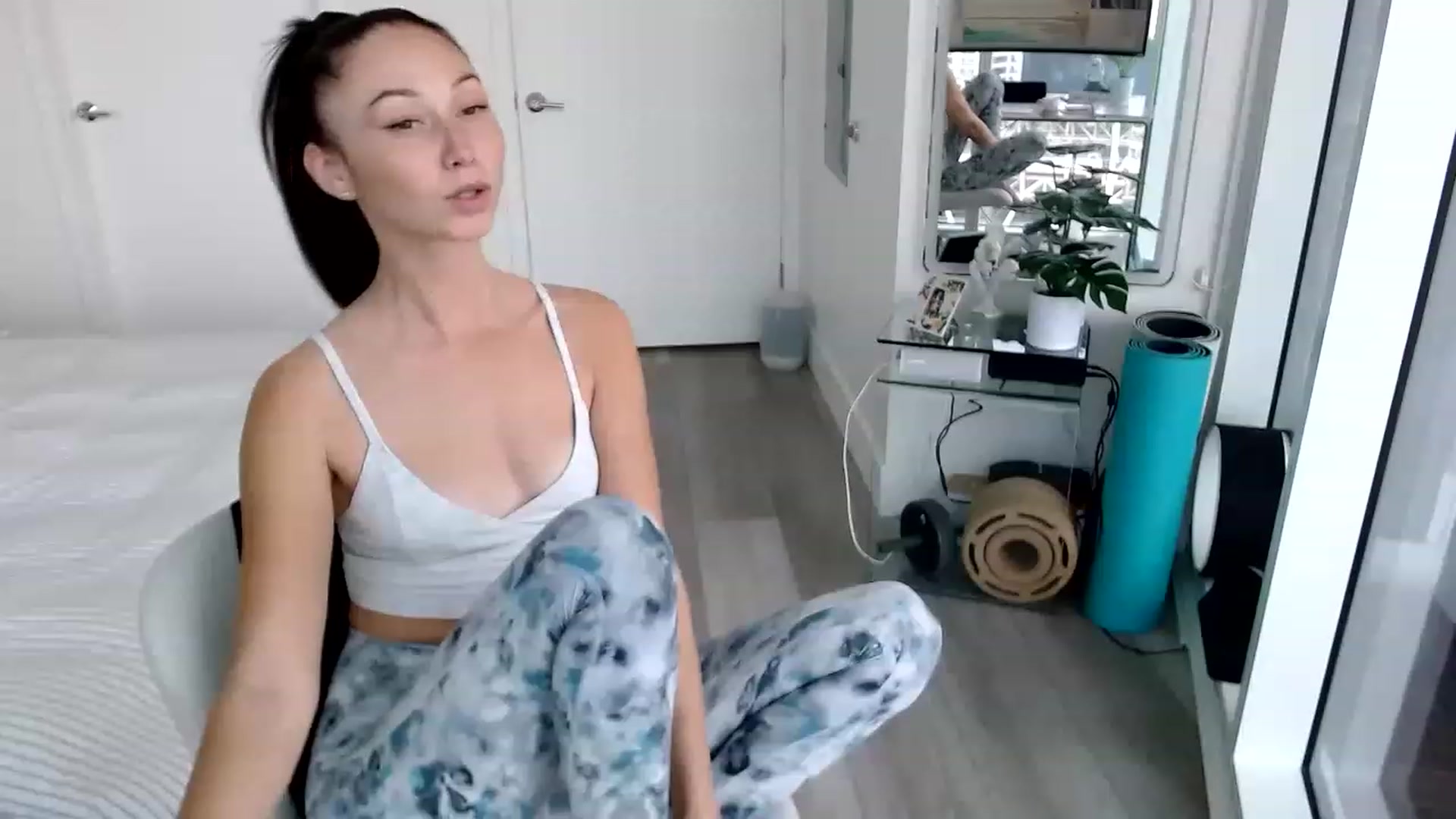 Gallery image thumbnail from Miu_Minnie's myfreecams stream on, 05/15/2023, 20:02 image 7 of 20