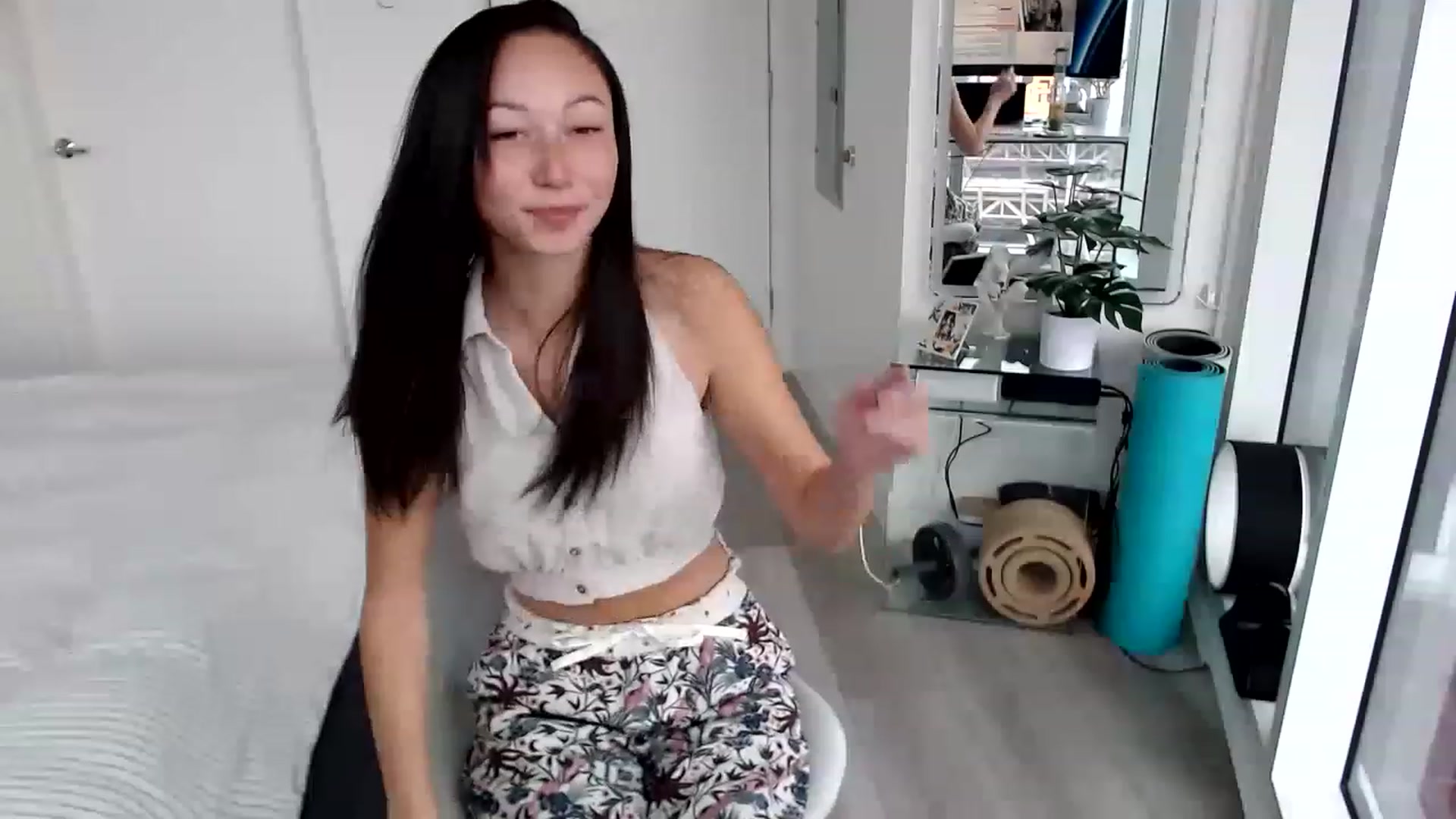 Gallery image thumbnail from Miu_Minnie's myfreecams stream on, 05/17/2023, 18:57 image 6 of 20