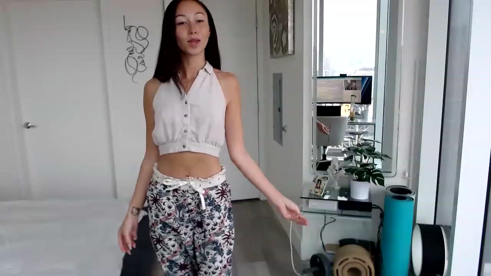 Gallery image thumbnail from Miu_Minnie's myfreecams stream on, 05/17/2023, 18:57 image 10 of 20