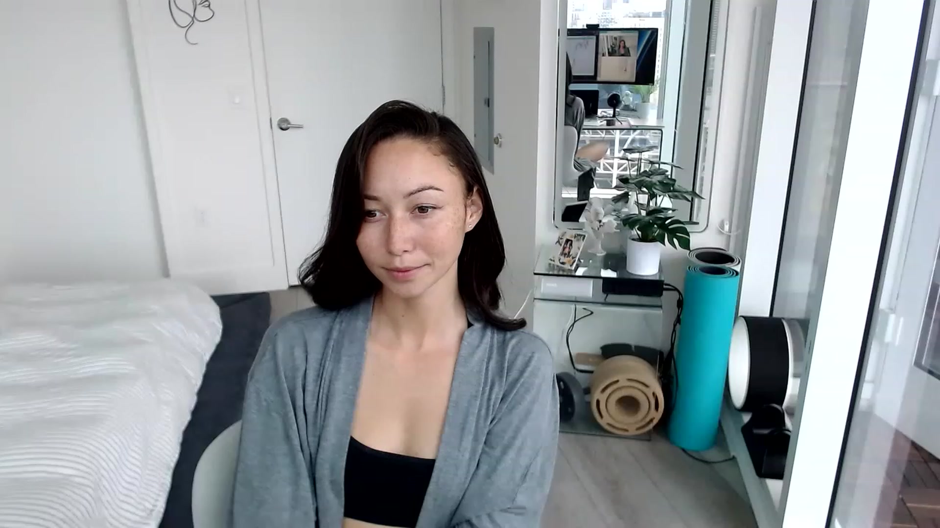 Gallery image thumbnail from Miu_Minnie's myfreecams stream on, 05/24/2023, 18:48 image 5 of 20