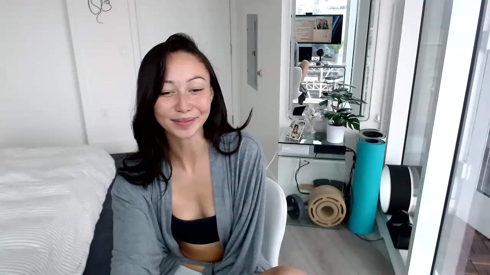 Gallery image thumbnail from Miu_Minnie's myfreecams stream on, 05/24/2023, 18:48 image 7 of 20