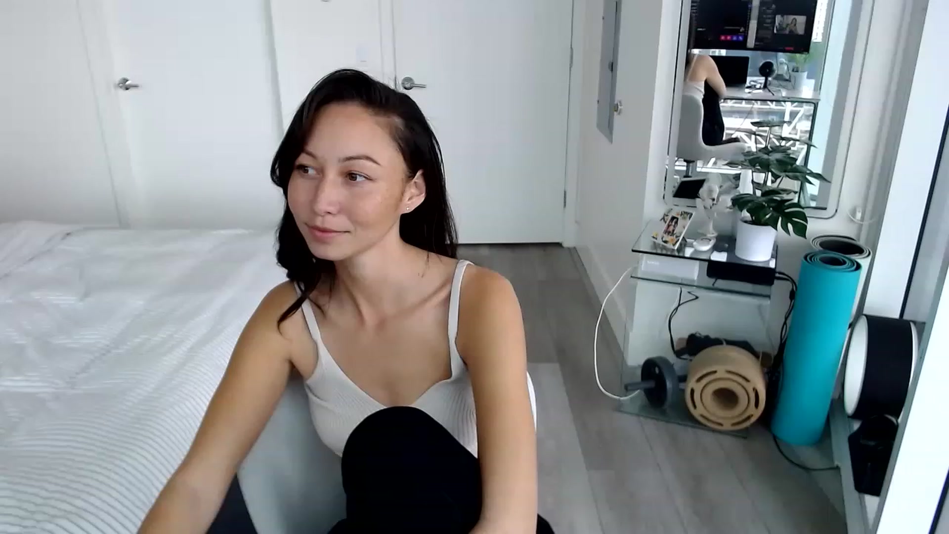 Gallery image thumbnail from Miu_Minnie's myfreecams stream on, 05/30/2023, 20:02 image 13 of 20