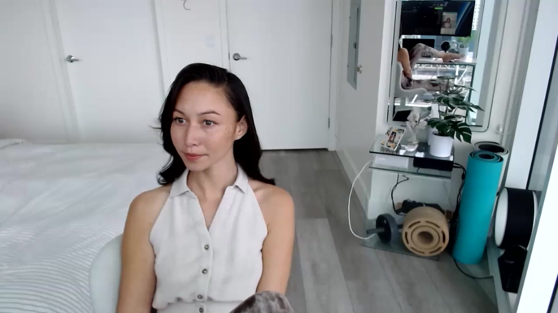 Gallery image thumbnail from Miu_Minnie's myfreecams stream on, 05/31/2023, 18:07 image 16 of 20