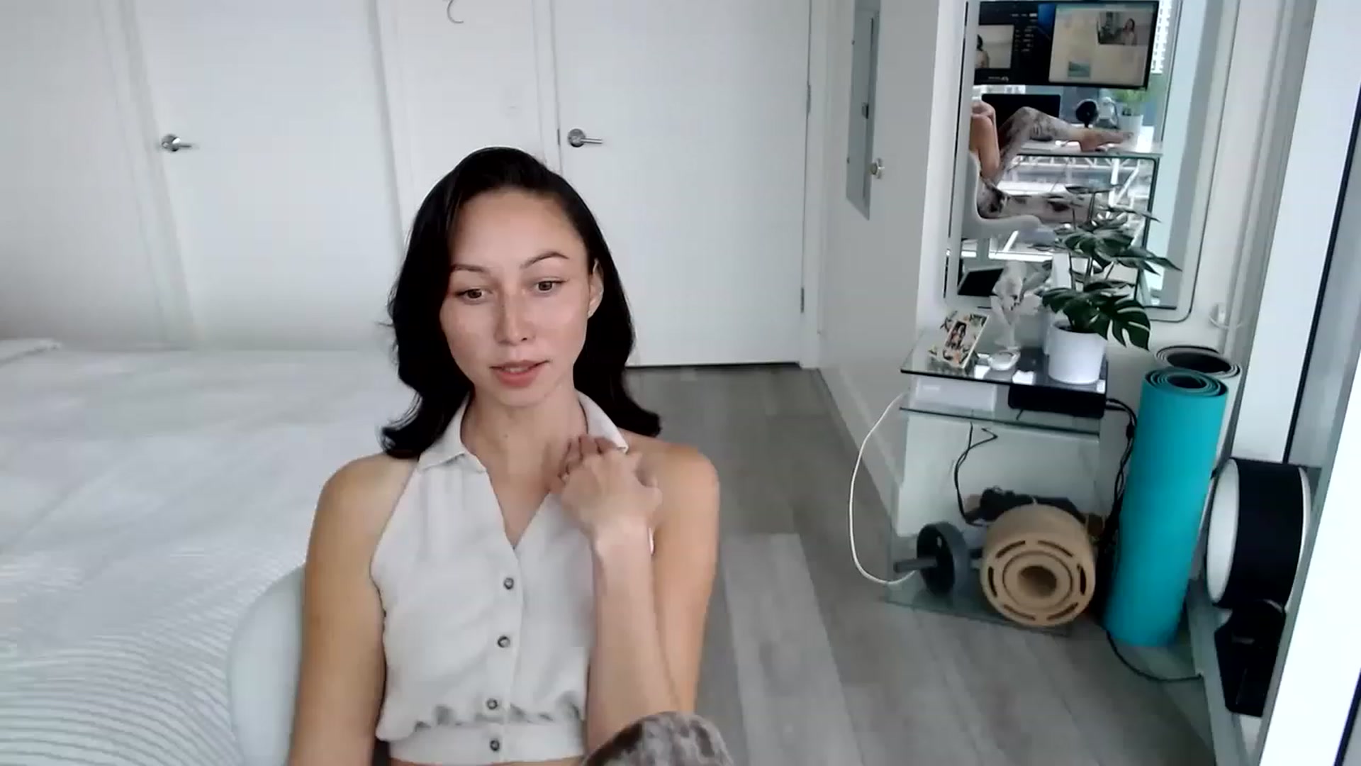 Gallery image thumbnail from Miu_Minnie's myfreecams stream on, 05/31/2023, 18:07 image 19 of 20