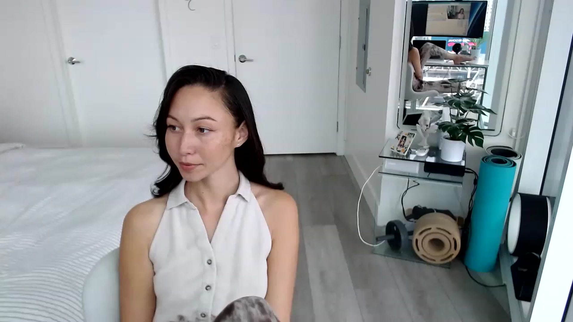 Gallery image thumbnail from Miu_Minnie's myfreecams stream on, 05/31/2023, 18:07 image 1 of 20
