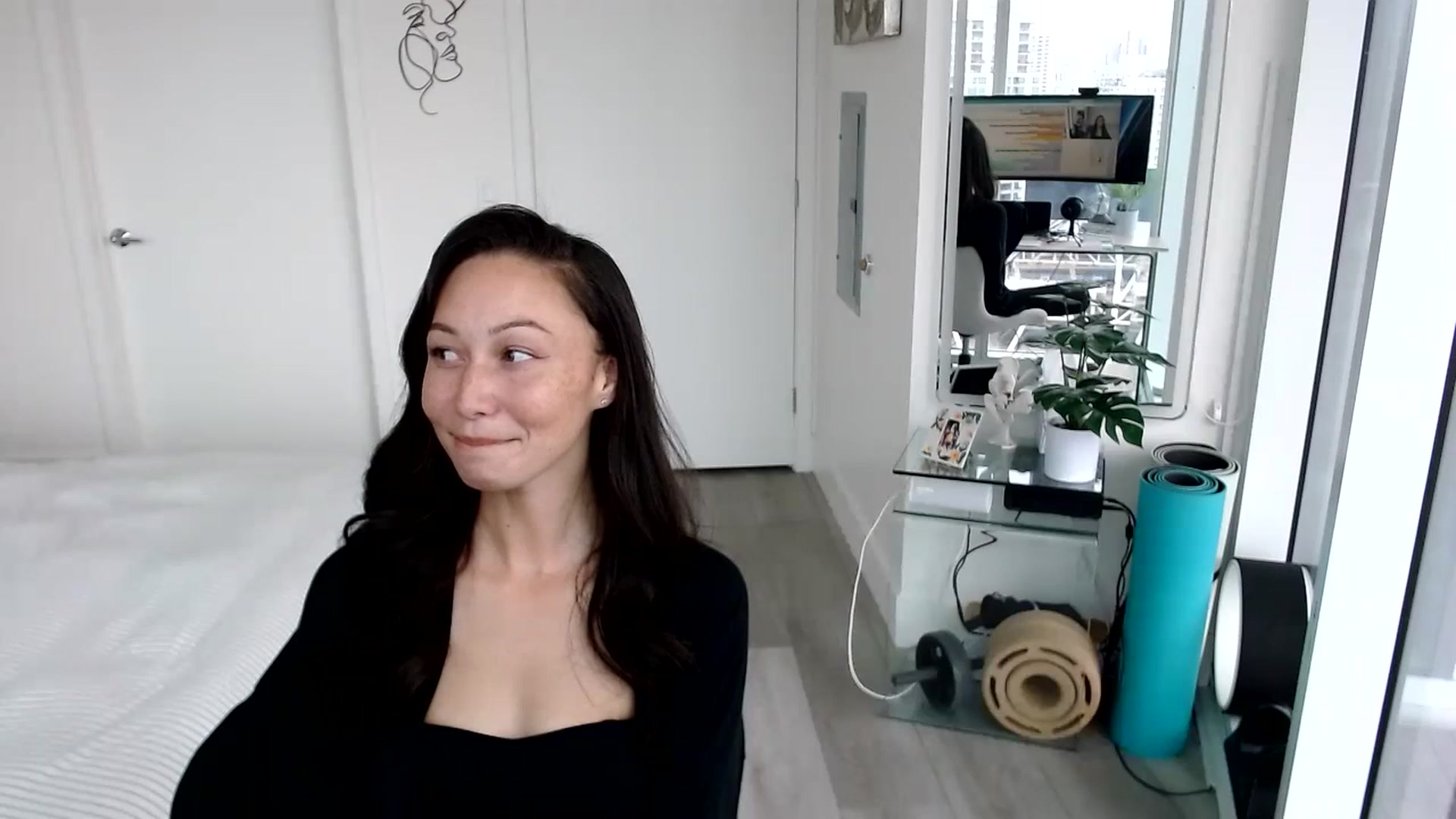 Gallery image thumbnail from Miu_Minnie's myfreecams stream on, 06/05/2023, 19:45 image 11 of 20