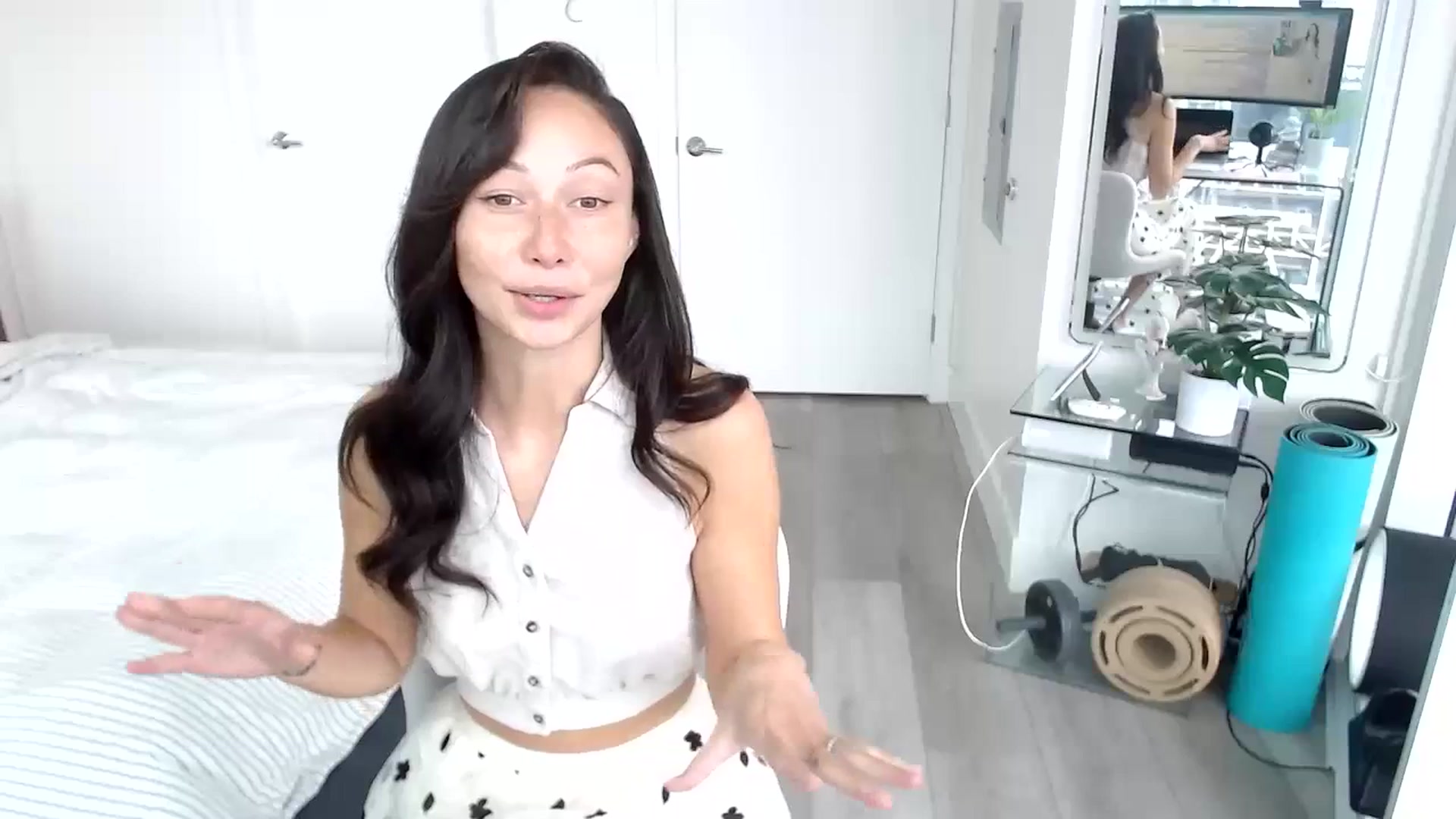 Gallery image thumbnail from Miu_Minnie's myfreecams stream on, 06/12/2023, 21:09 image 6 of 20