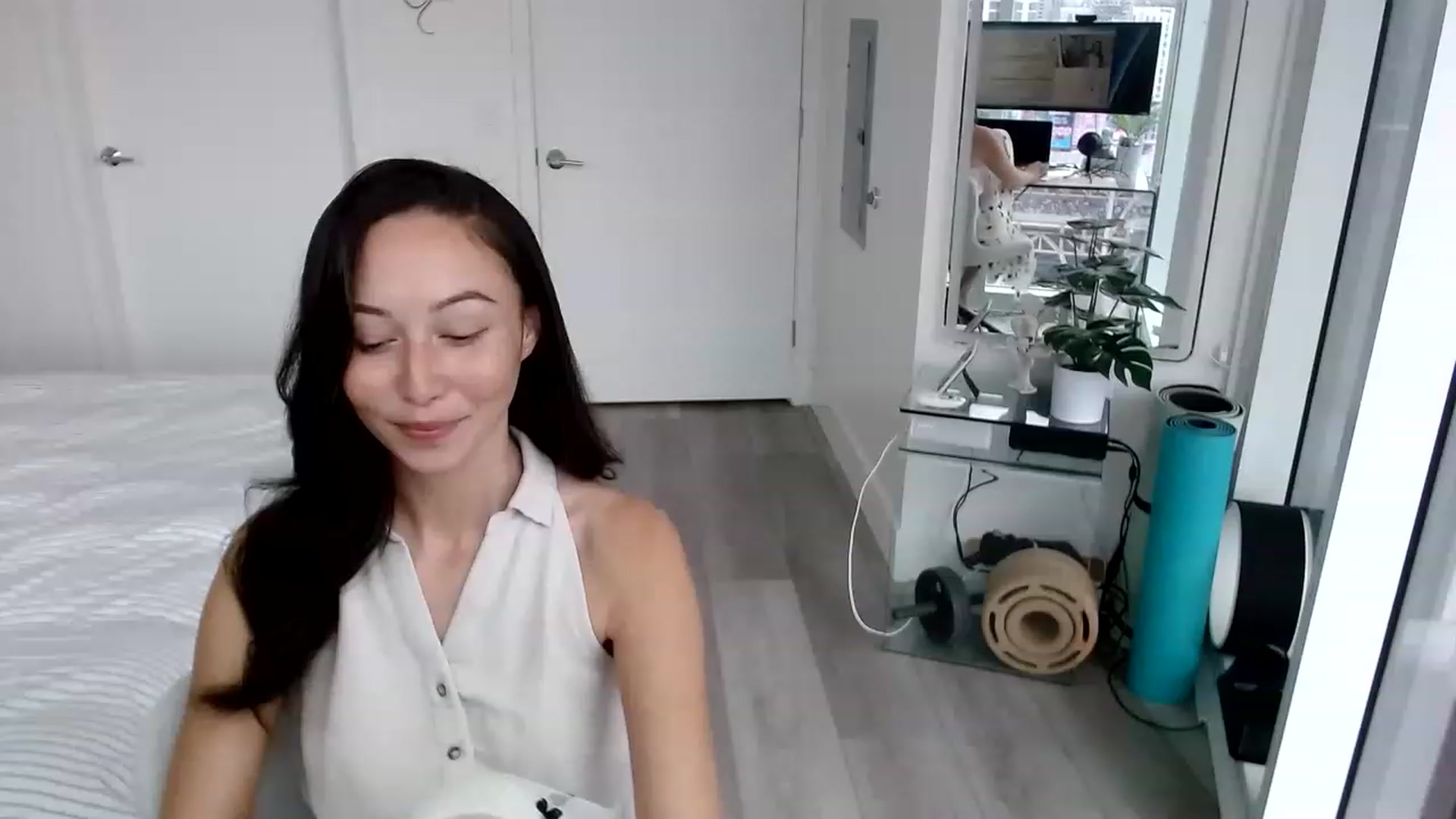 Gallery image thumbnail from Miu_Minnie's myfreecams stream on, 06/18/2023, 22:53 image 13 of 20