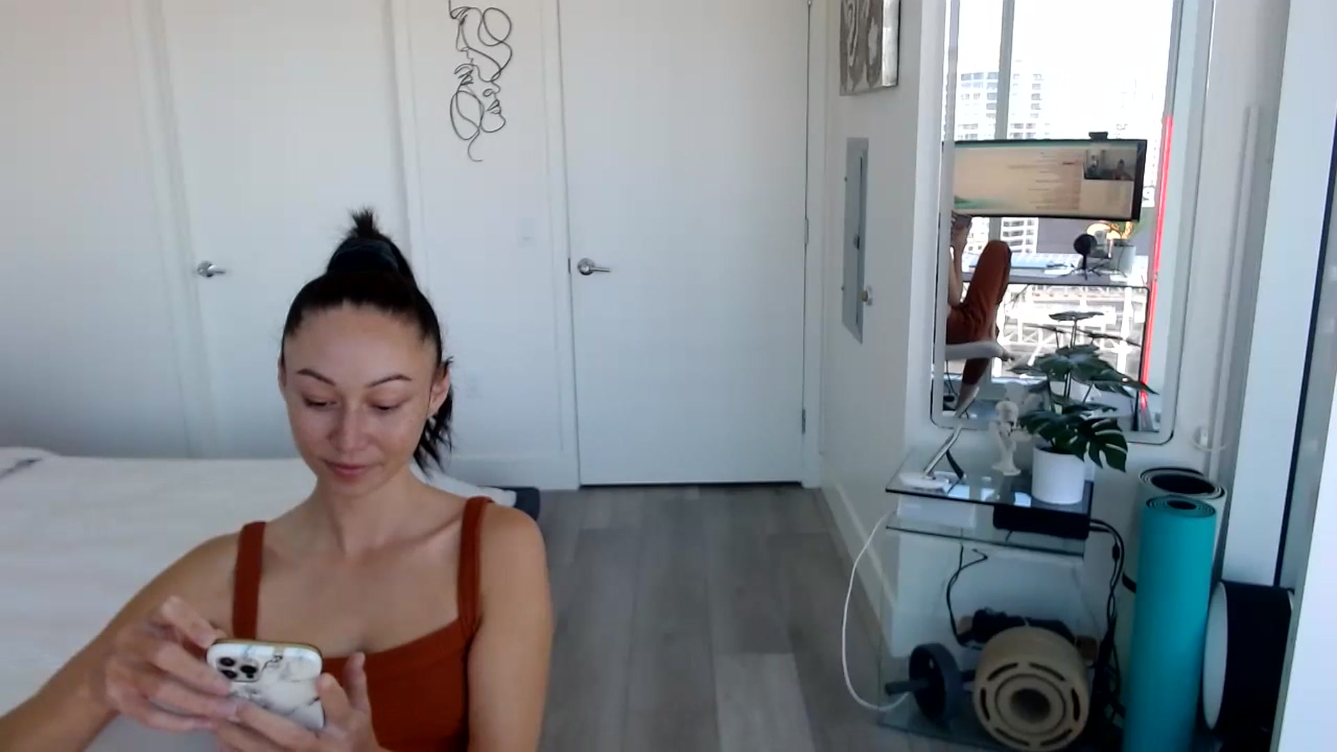Gallery image thumbnail from Miu_Minnie's myfreecams stream on, 06/20/2023, 20:17 image 4 of 20