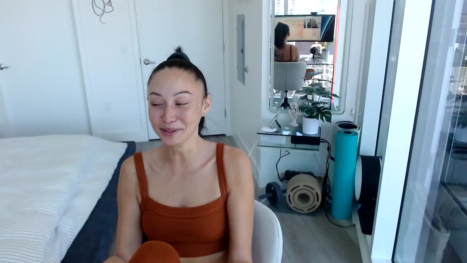 Gallery image thumbnail from Miu_Minnie's myfreecams stream on, 06/20/2023, 20:17 image 15 of 20