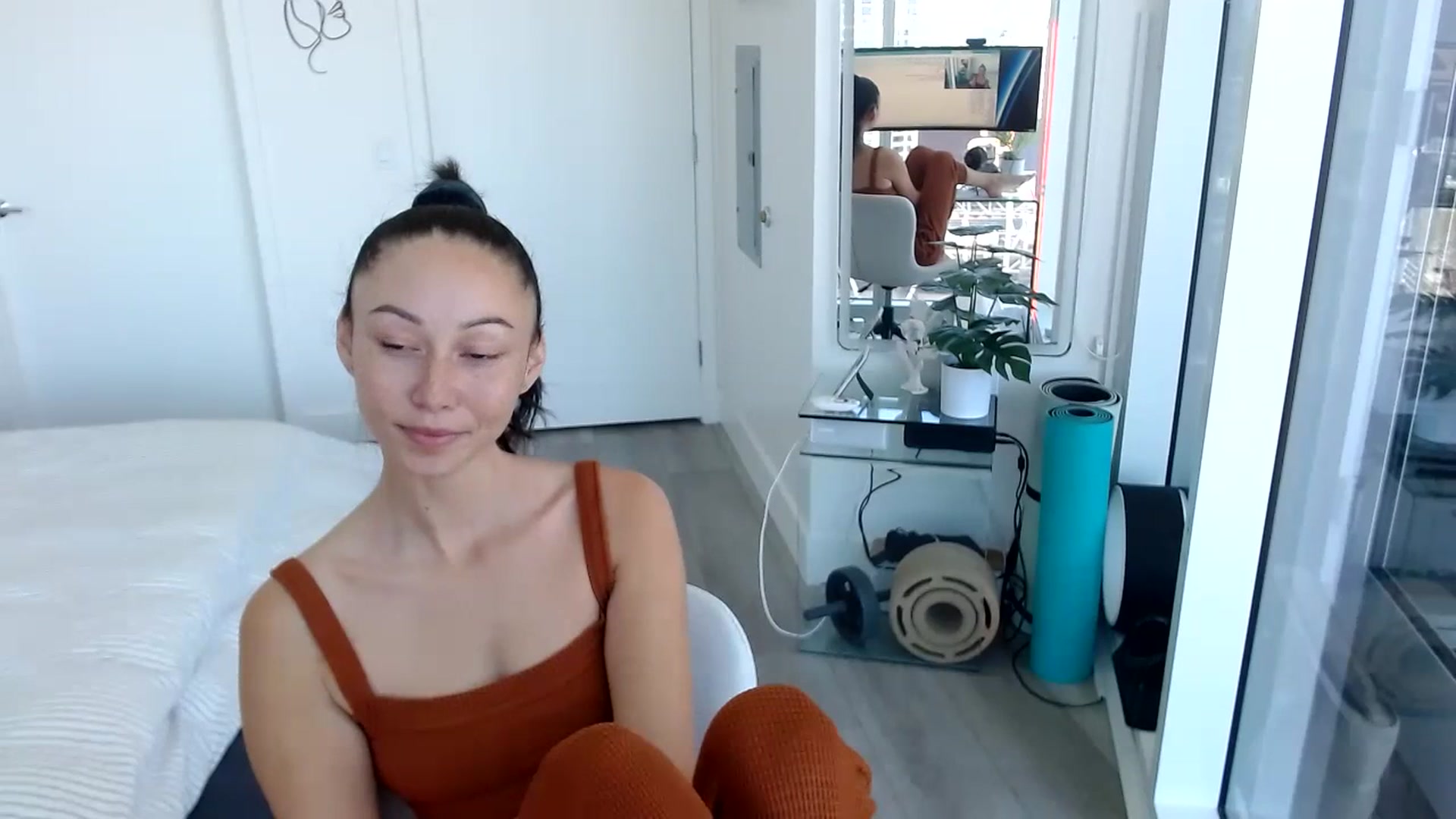 Gallery image thumbnail from Miu_Minnie's myfreecams stream on, 06/20/2023, 20:17 image 12 of 20