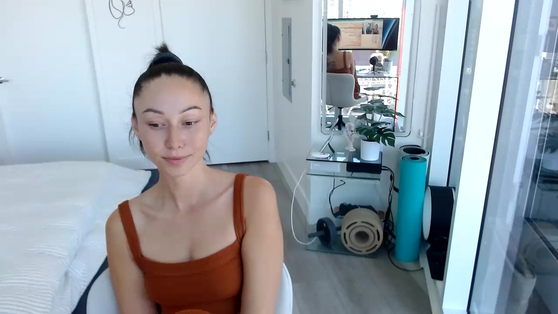 Gallery image thumbnail from Miu_Minnie's myfreecams stream on, 06/20/2023, 20:17 image 9 of 20