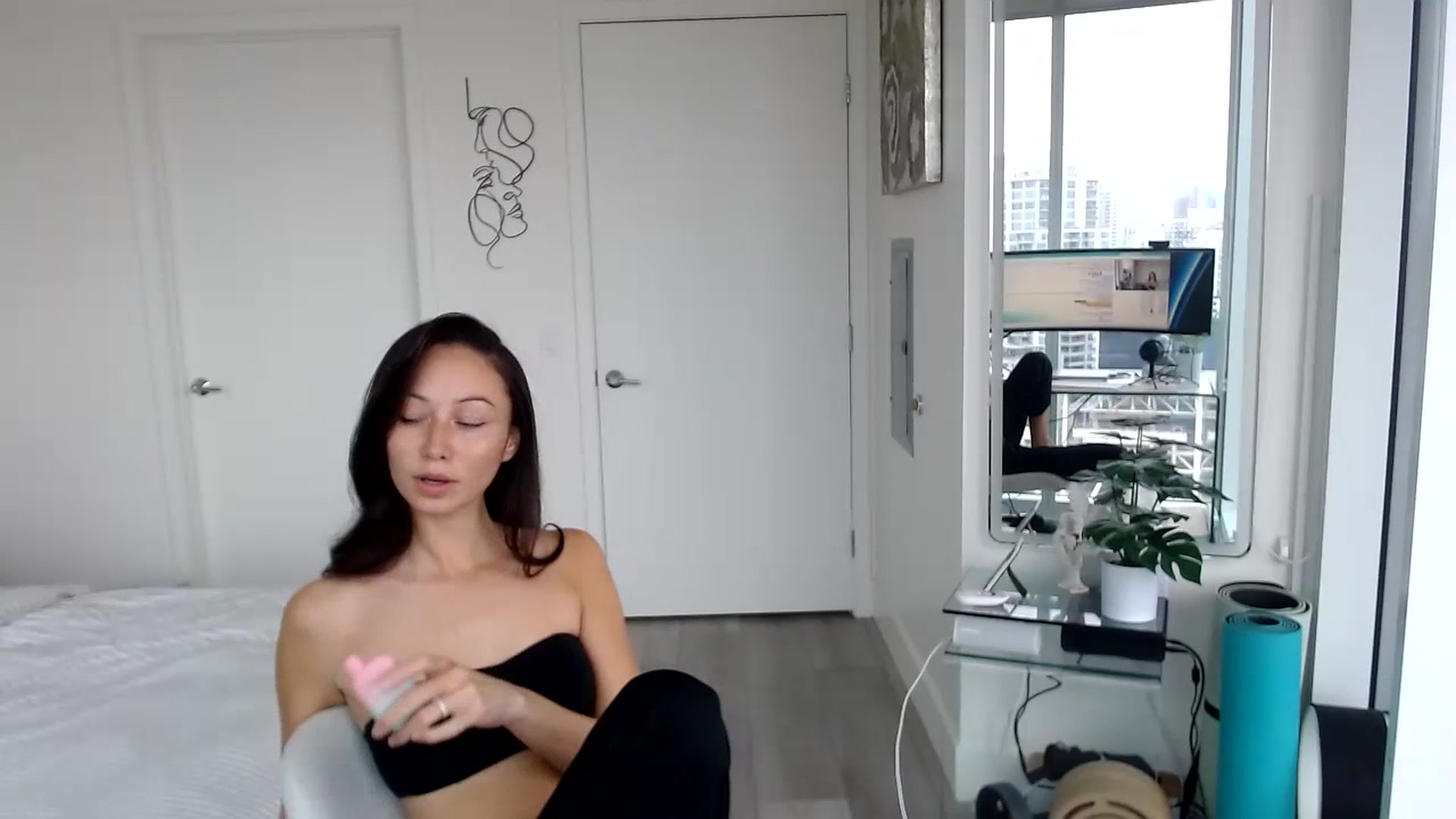 Gallery image thumbnail from Miu_Minnie's myfreecams stream on, 06/22/2023, 16:51 image 4 of 20