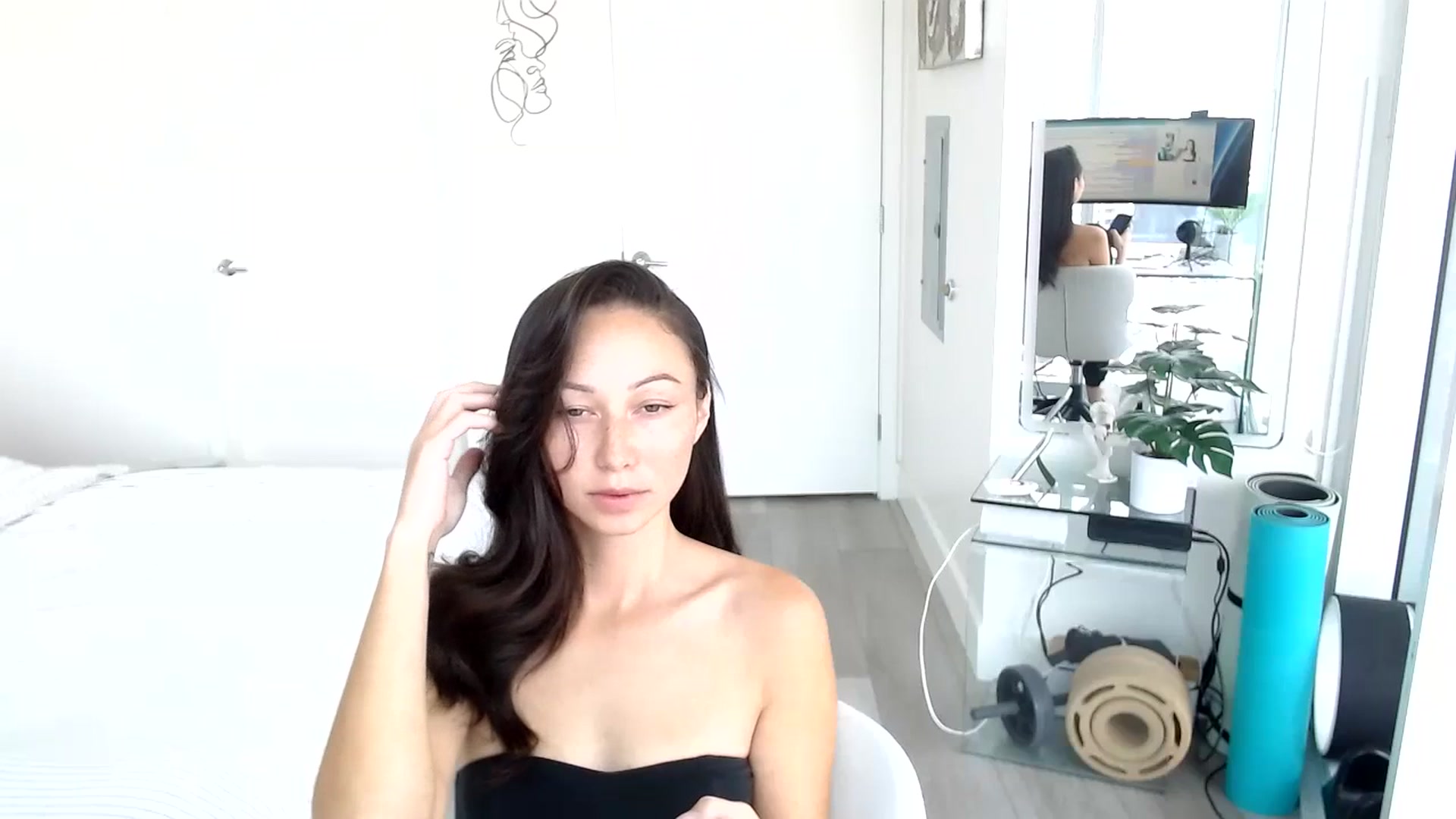 Gallery image thumbnail from Miu_Minnie's myfreecams stream on, 06/22/2023, 18:01 image 8 of 20