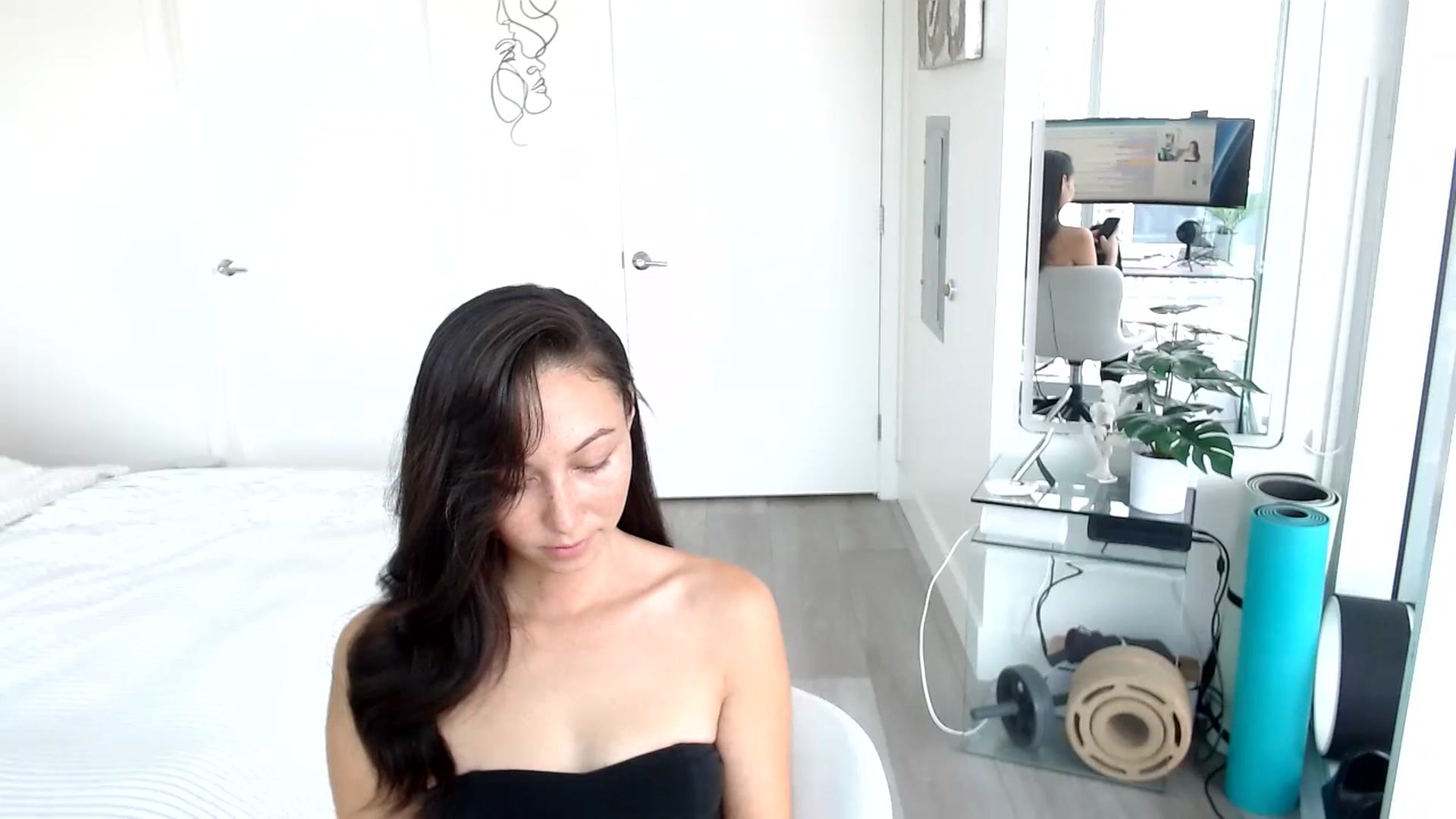 Gallery image thumbnail from Miu_Minnie's myfreecams stream on, 06/22/2023, 18:01 image 6 of 20