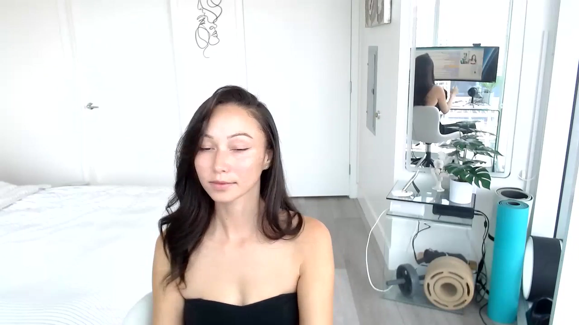Gallery image thumbnail from Miu_Minnie's myfreecams stream on, 06/22/2023, 18:01 image 20 of 20
