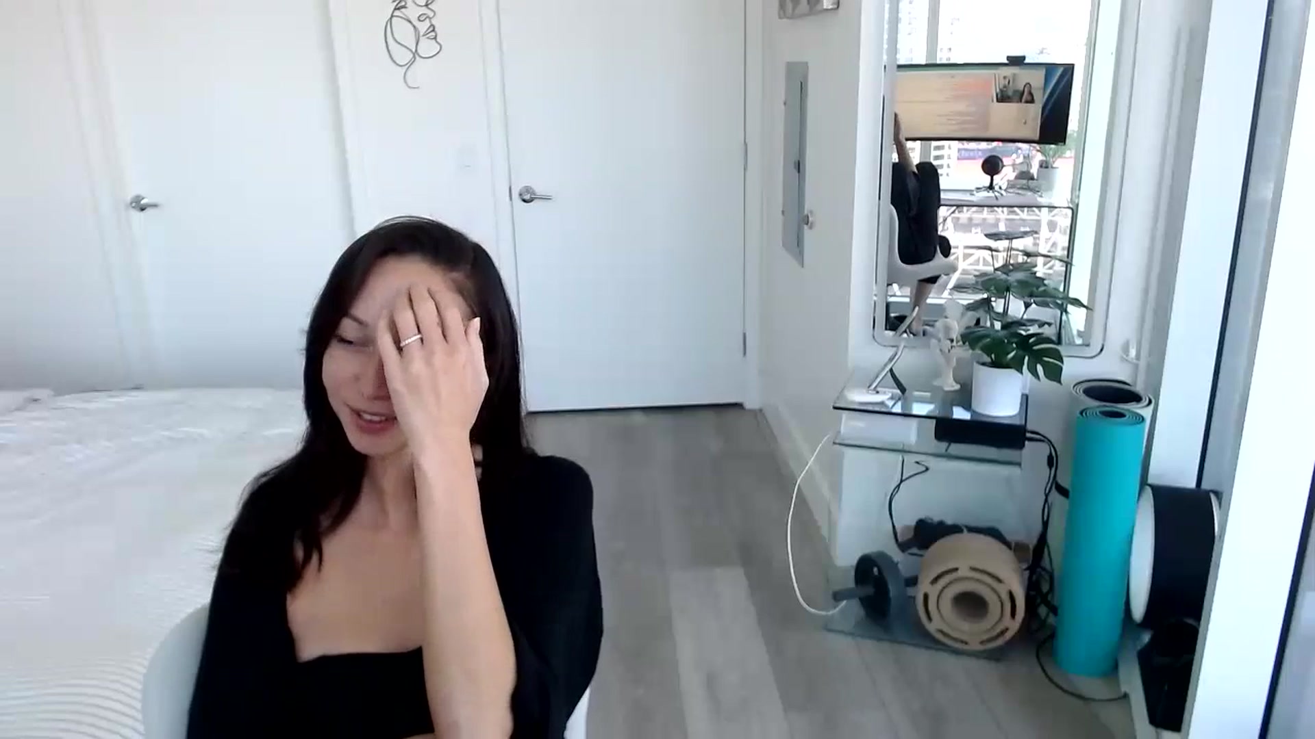 Gallery image thumbnail from Miu_Minnie's myfreecams stream on, 06/22/2023, 20:56 image 15 of 20