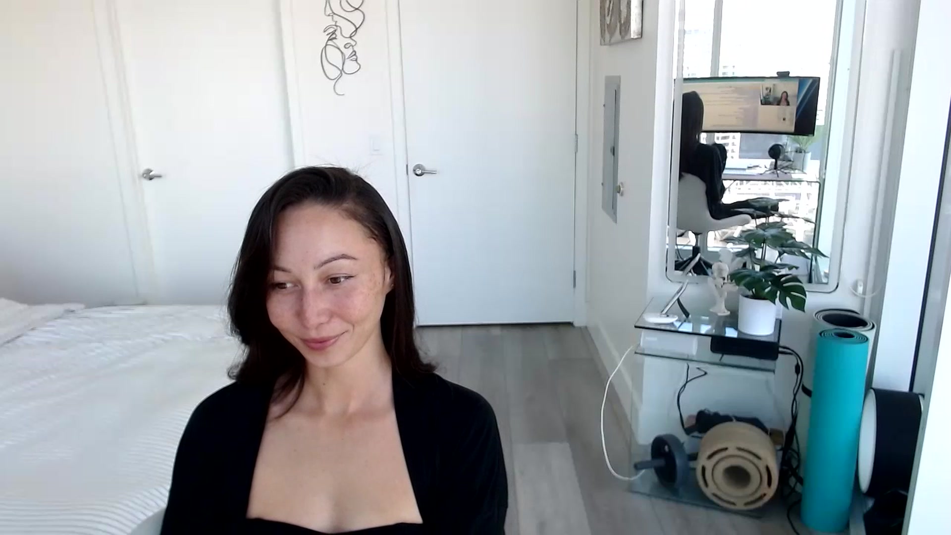 Gallery image thumbnail from Miu_Minnie's myfreecams stream on, 06/22/2023, 20:56 image 3 of 20