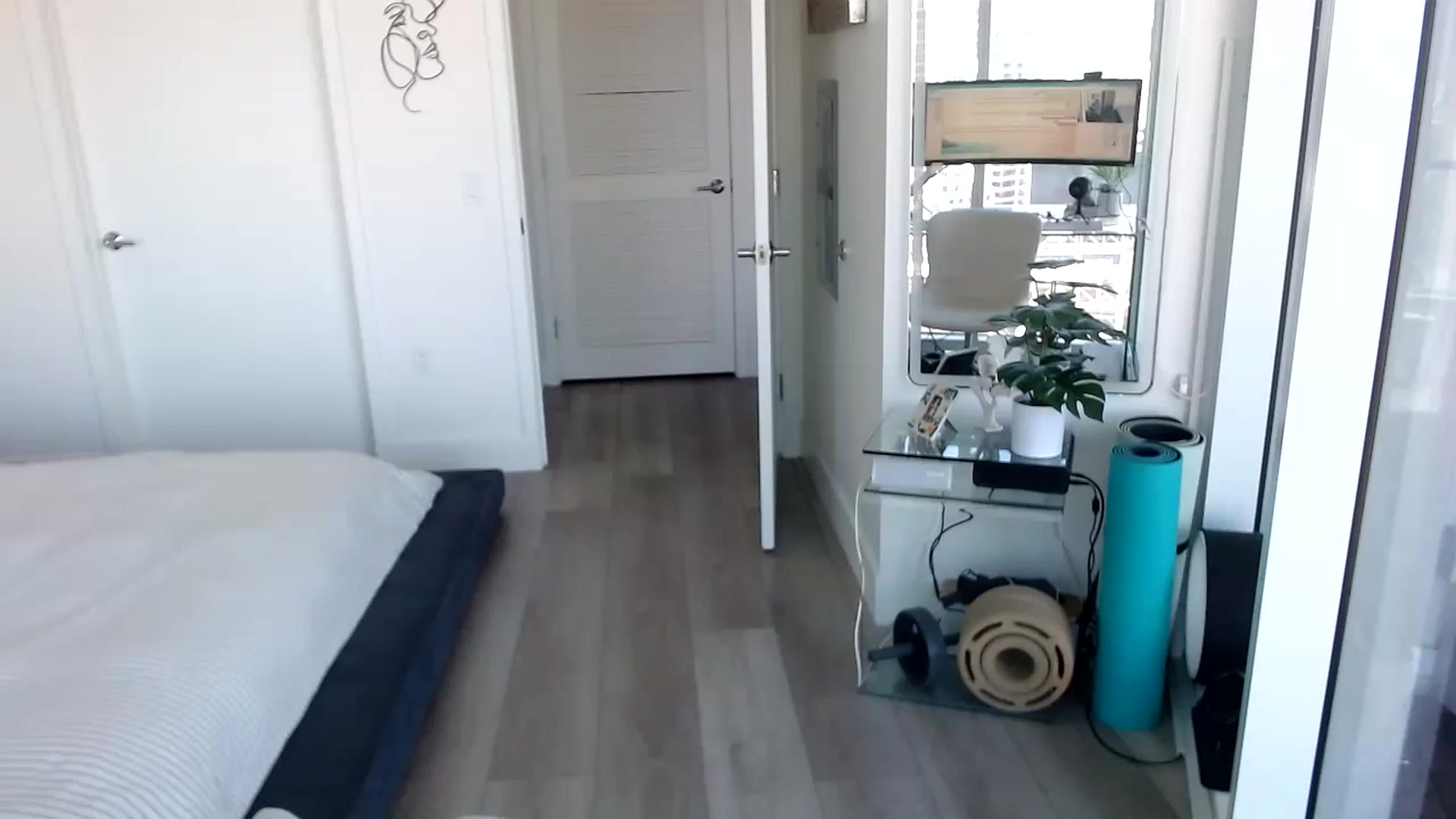 Gallery image thumbnail from Miu_Minnie's myfreecams stream on, 07/10/2023, 20:11 image 3 of 20