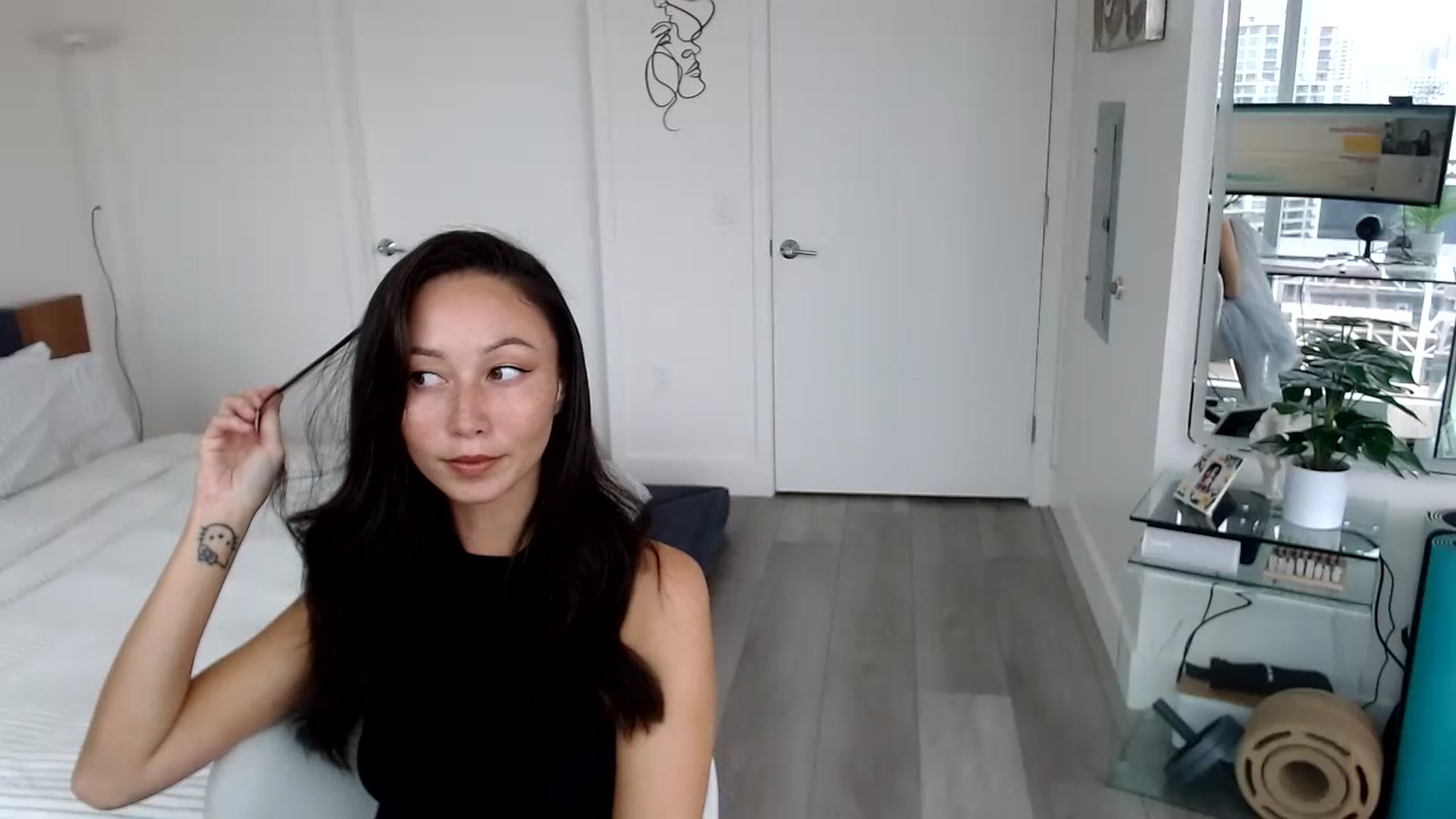 Gallery image thumbnail from Miu_Minnie's myfreecams stream on, 07/31/2023, 20:04 image 15 of 20