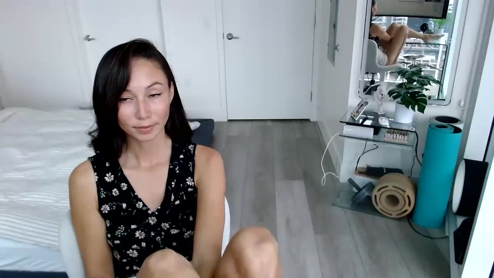 Gallery image thumbnail from Miu_Minnie's myfreecams stream on, 08/10/2023, 20:15 image 7 of 20