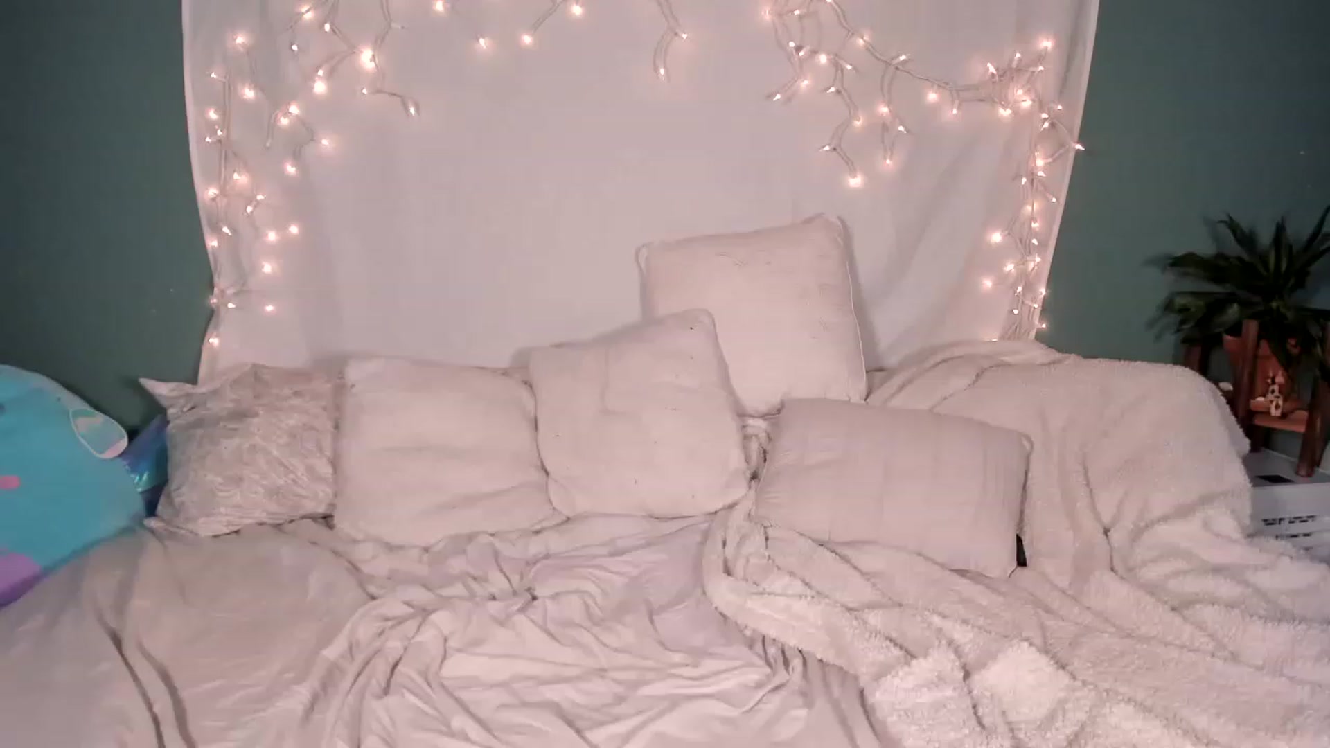 Gallery image thumbnail from MixedBeauty45's myfreecams stream on, 02/07/2023, 06:09 image 20 of 20