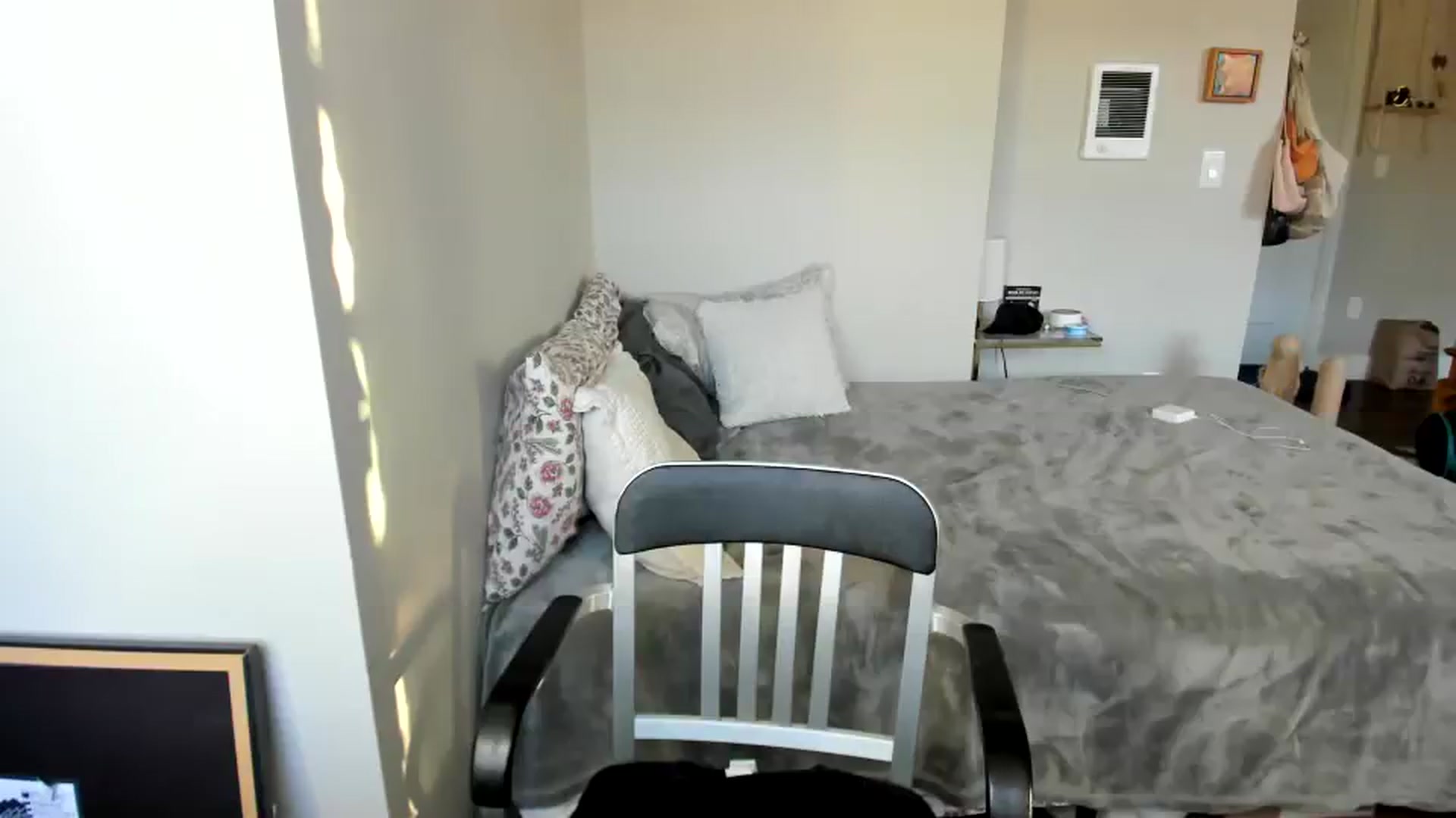 Gallery image thumbnail from MixedBeauty45's myfreecams stream on, 07/08/2026, 02:50 image 12 of 20
