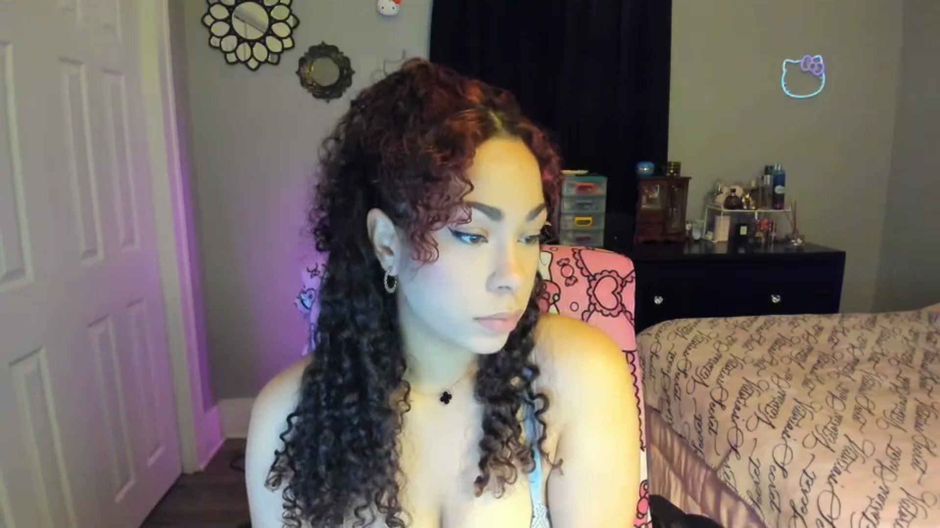 Gallery image thumbnail from Mixed_baedd's myfreecams stream on, 02/04/2026, 06:37 image 9 of 20